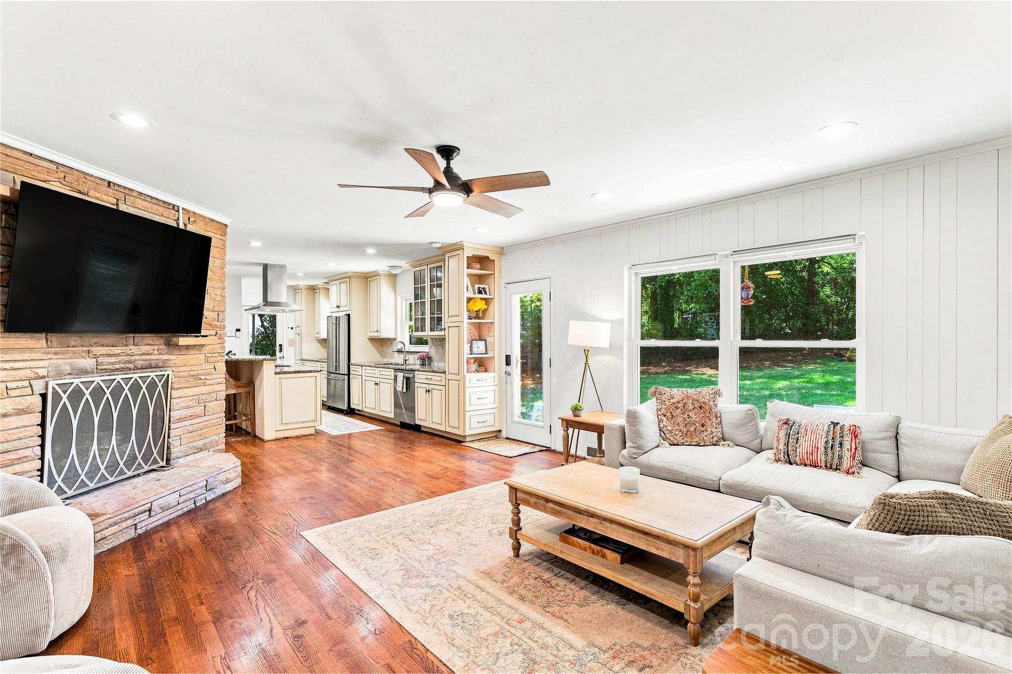 4764 Stafford Circle — Charlotte