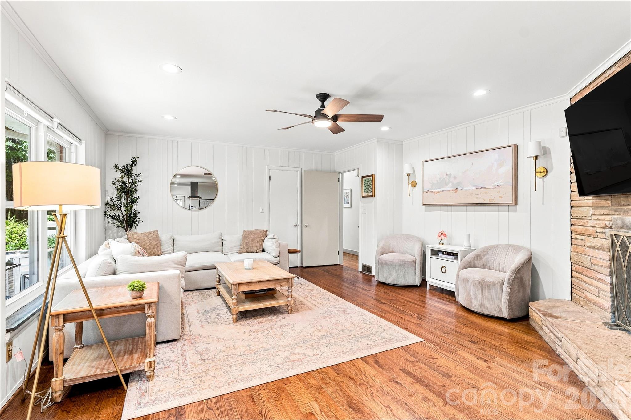 4764 Stafford Circle — Charlotte