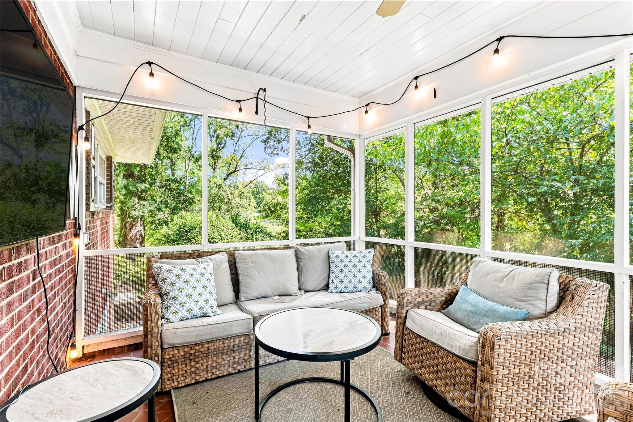 4764 Stafford Circle — Charlotte