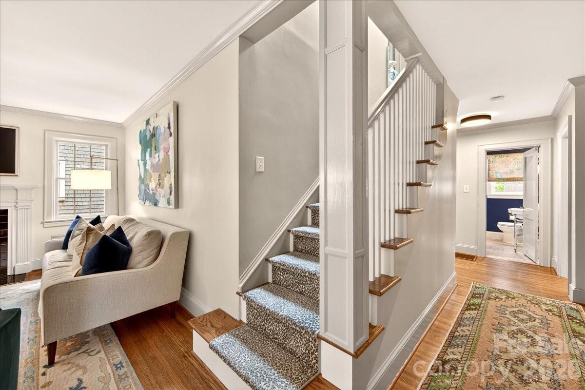 2121 Charlotte Drive — Charlotte
