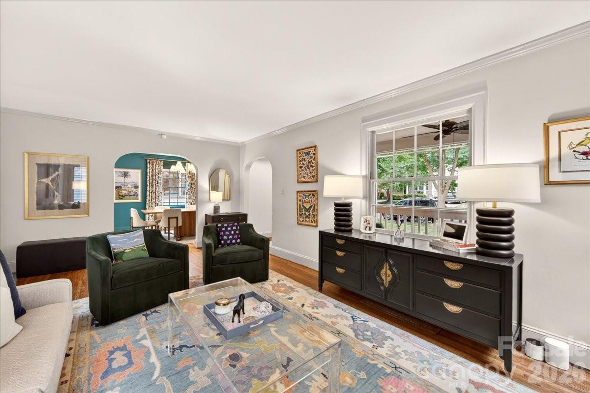 2121 Charlotte Drive — Charlotte