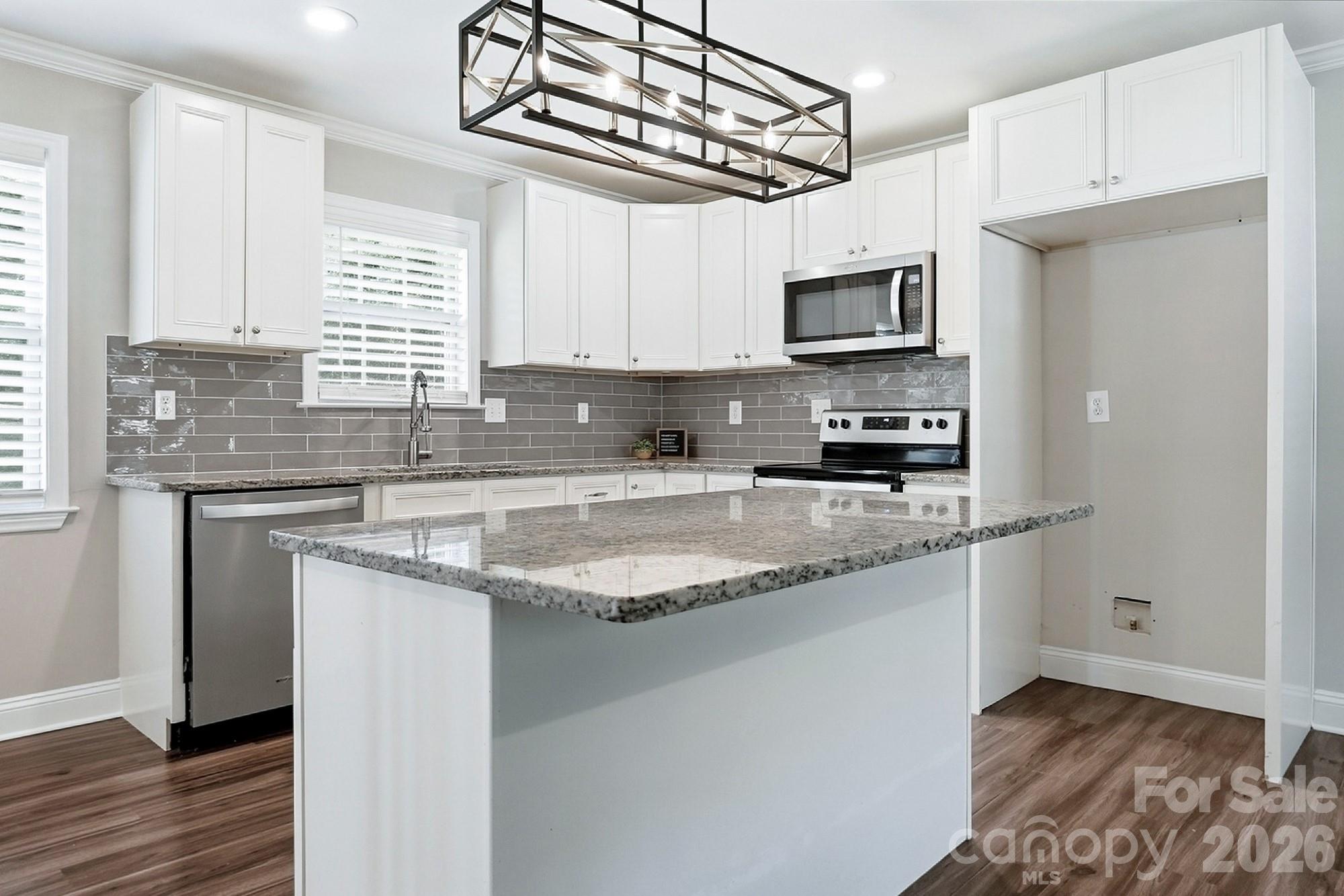 4400 Strangford Avenue — Charlotte