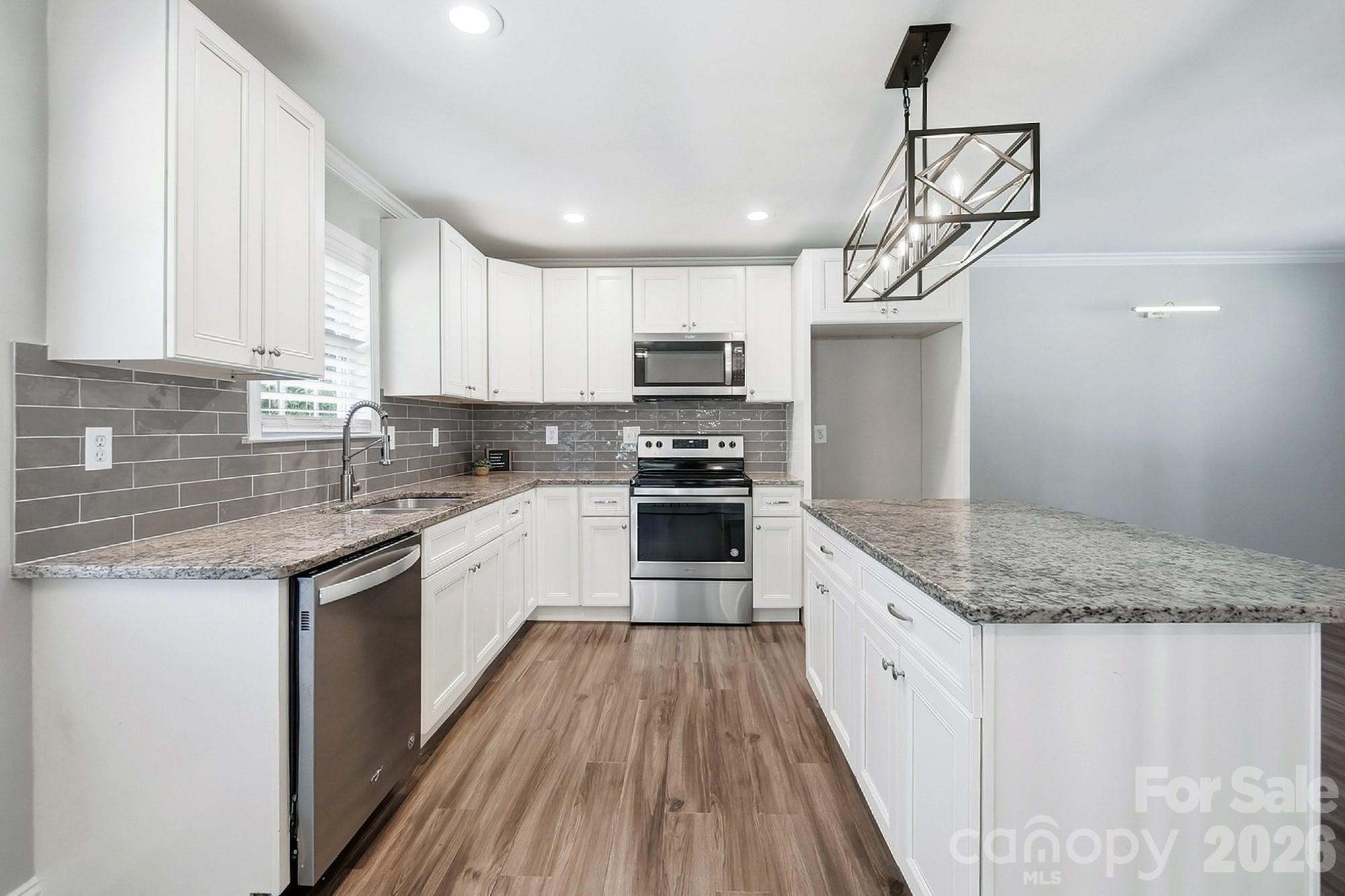 4400 Strangford Avenue — Charlotte