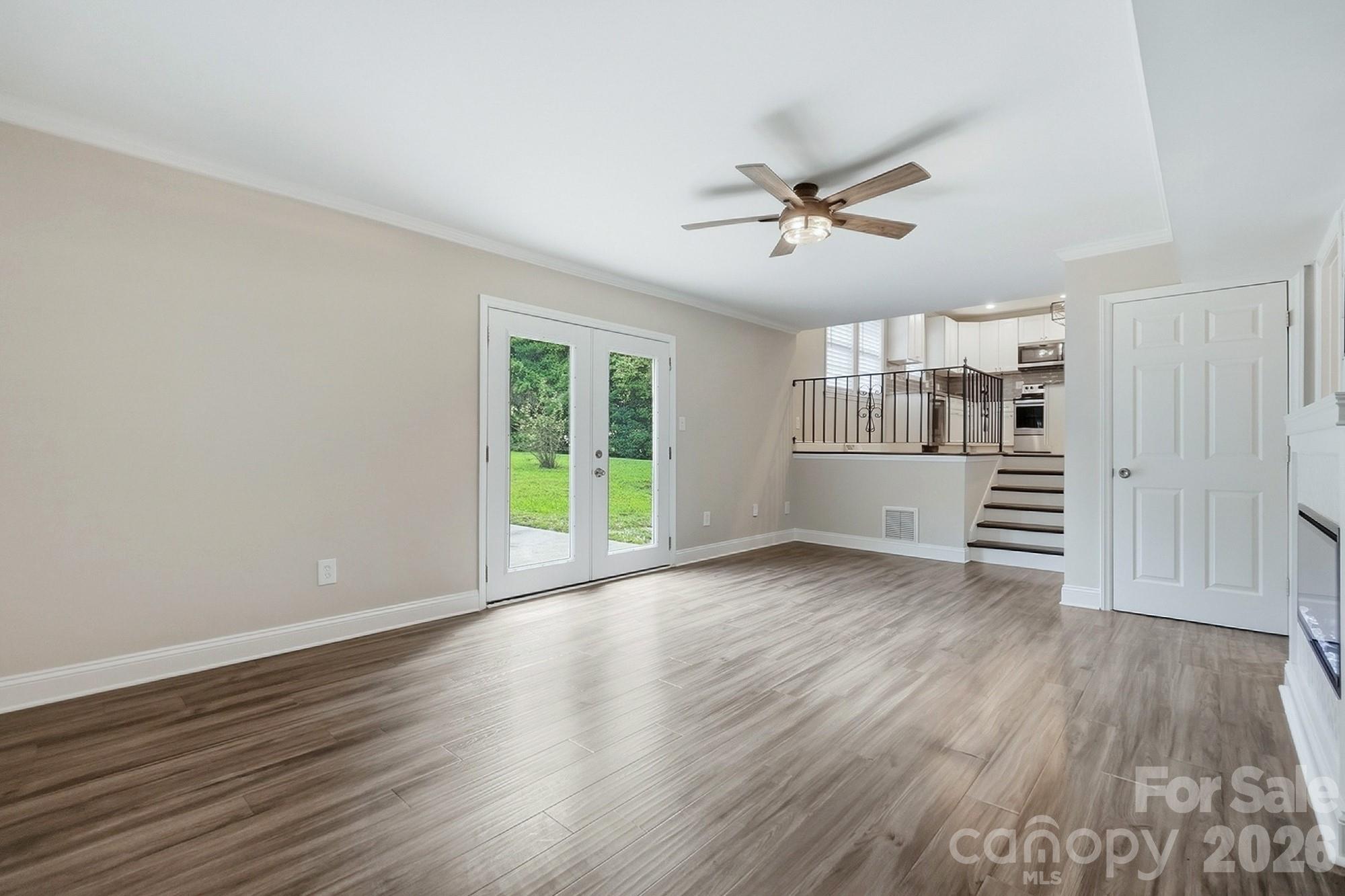 4400 Strangford Avenue — Charlotte
