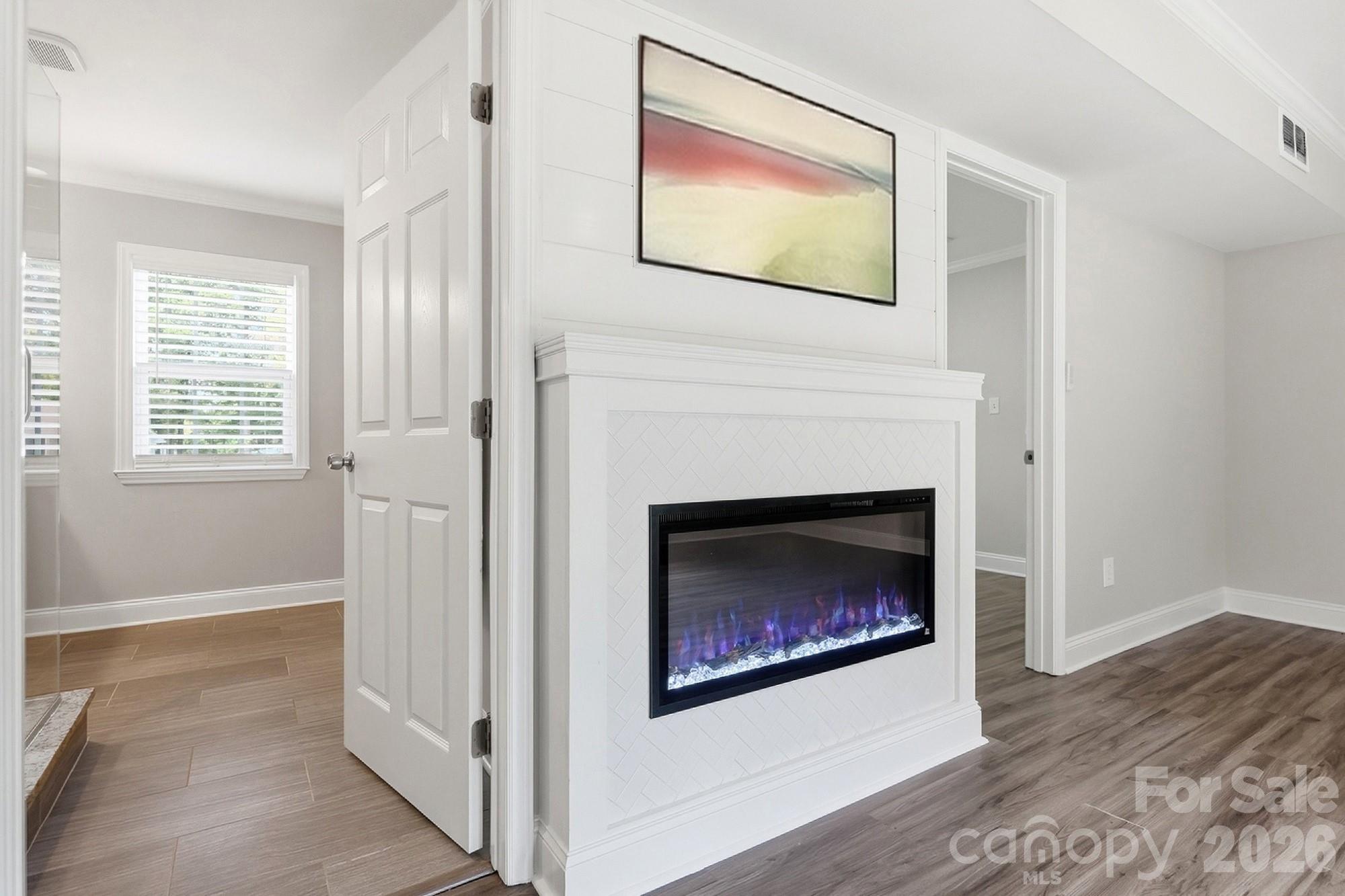 4400 Strangford Avenue — Charlotte