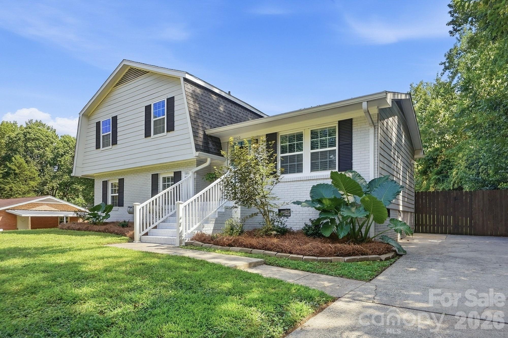 4400 Strangford Avenue — Charlotte