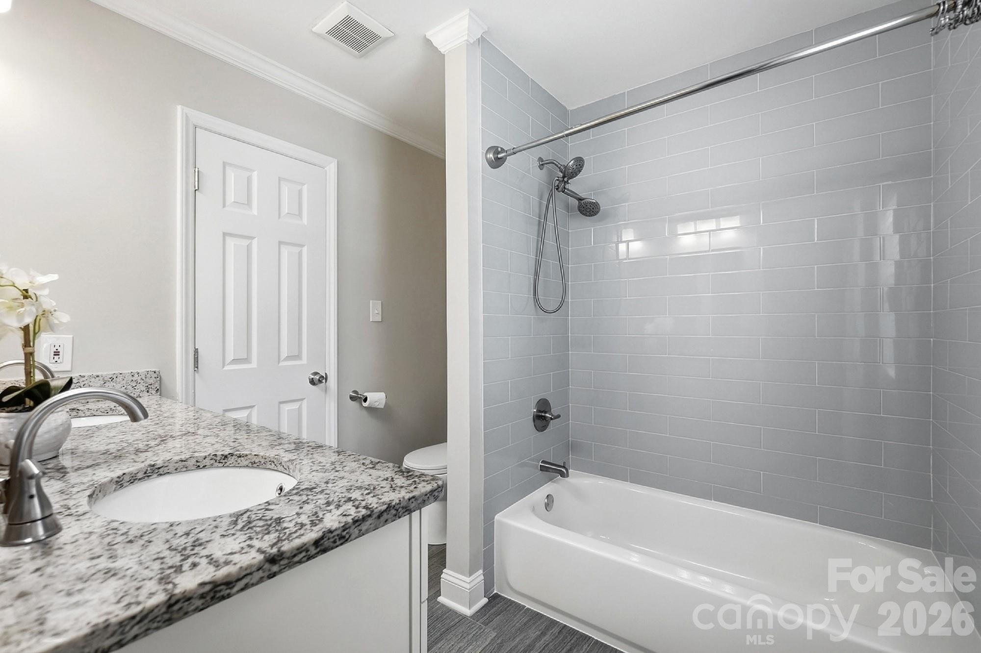 4400 Strangford Avenue — Charlotte