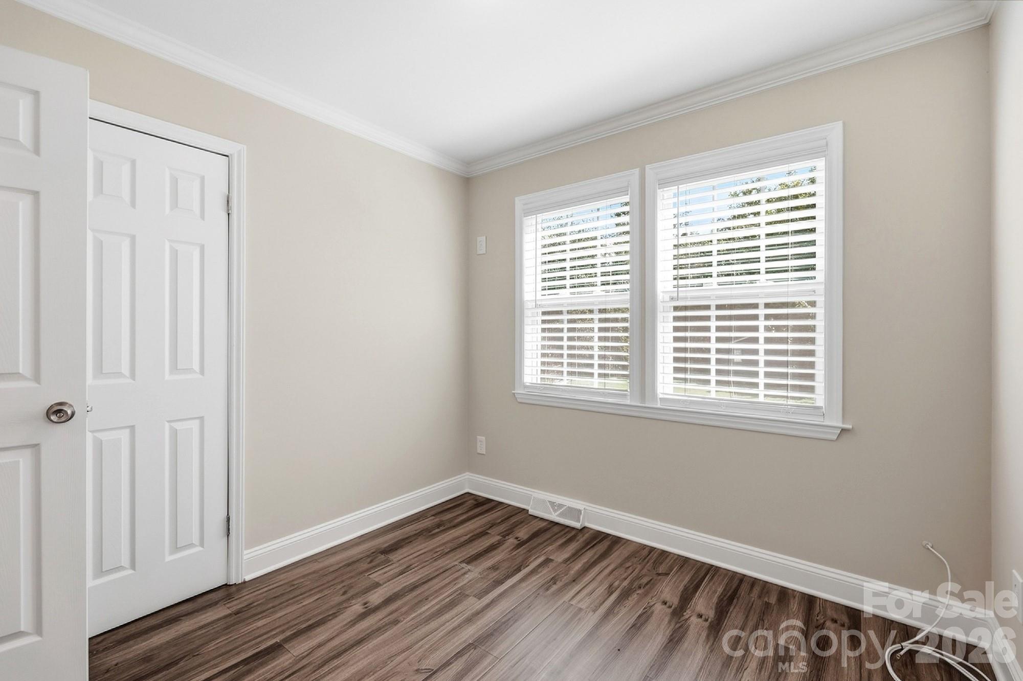 4400 Strangford Avenue — Charlotte