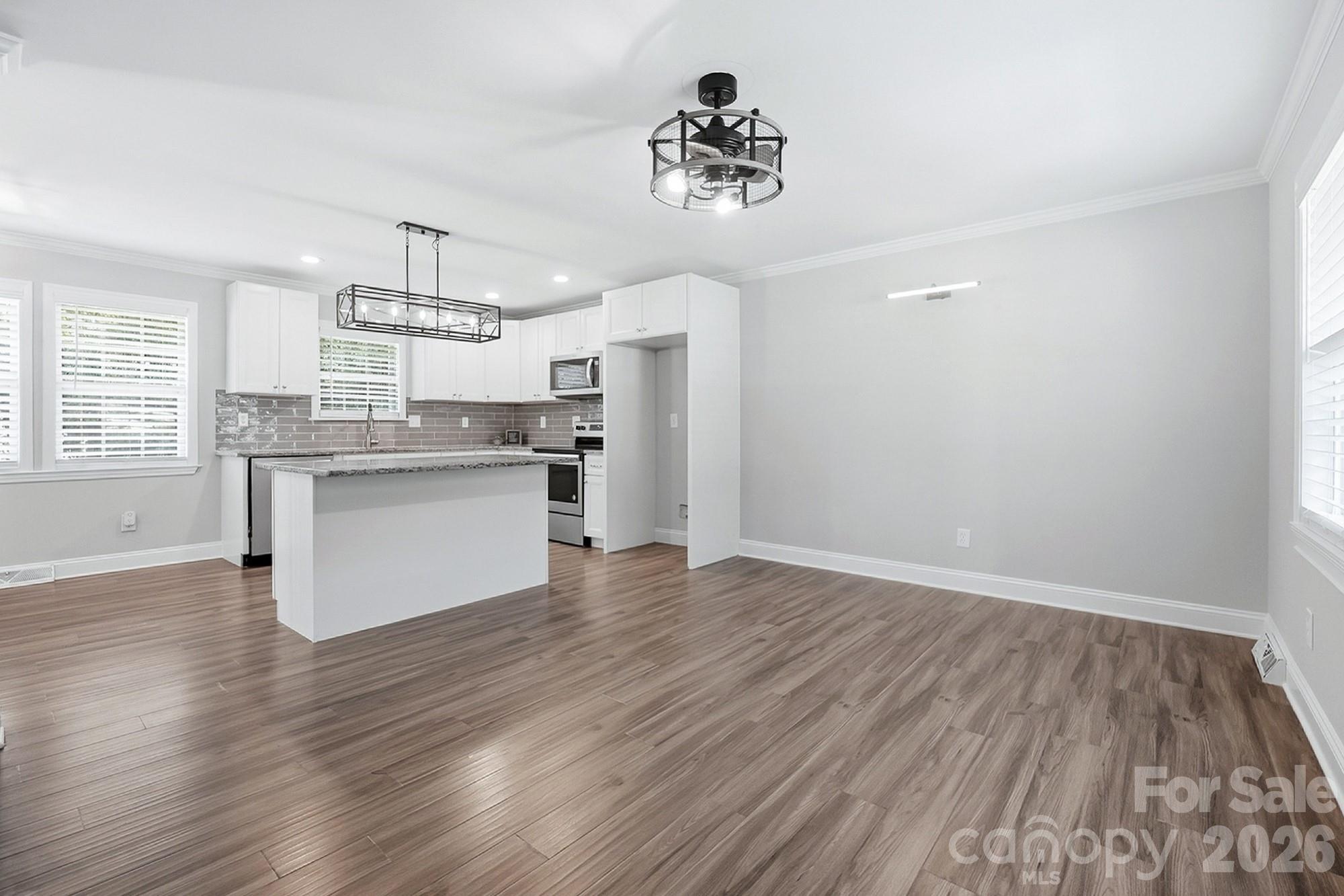 4400 Strangford Avenue — Charlotte