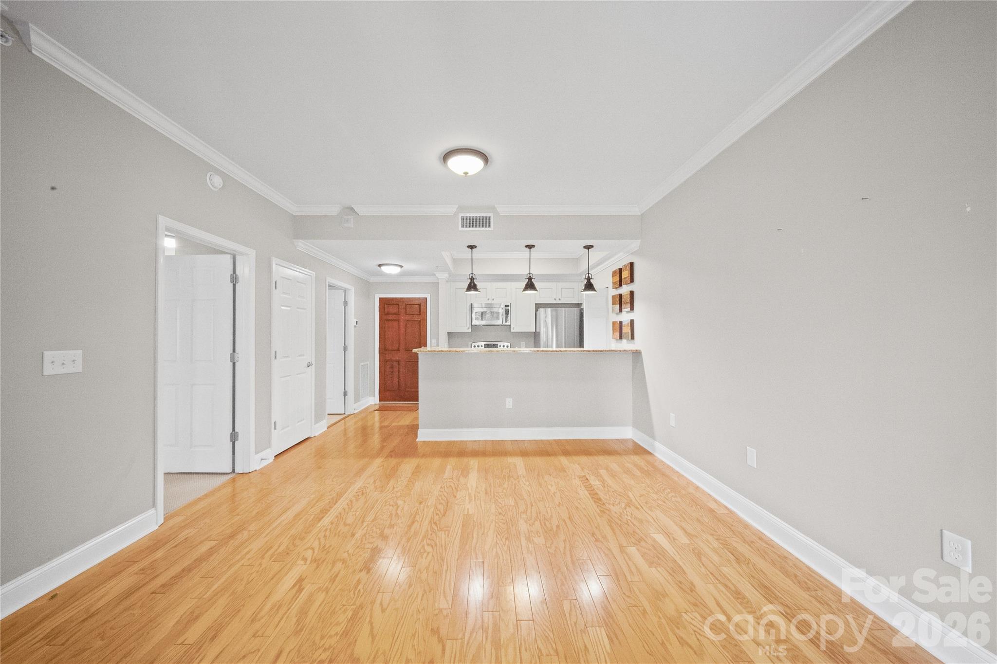 300 W 5th Street — Charlotte
