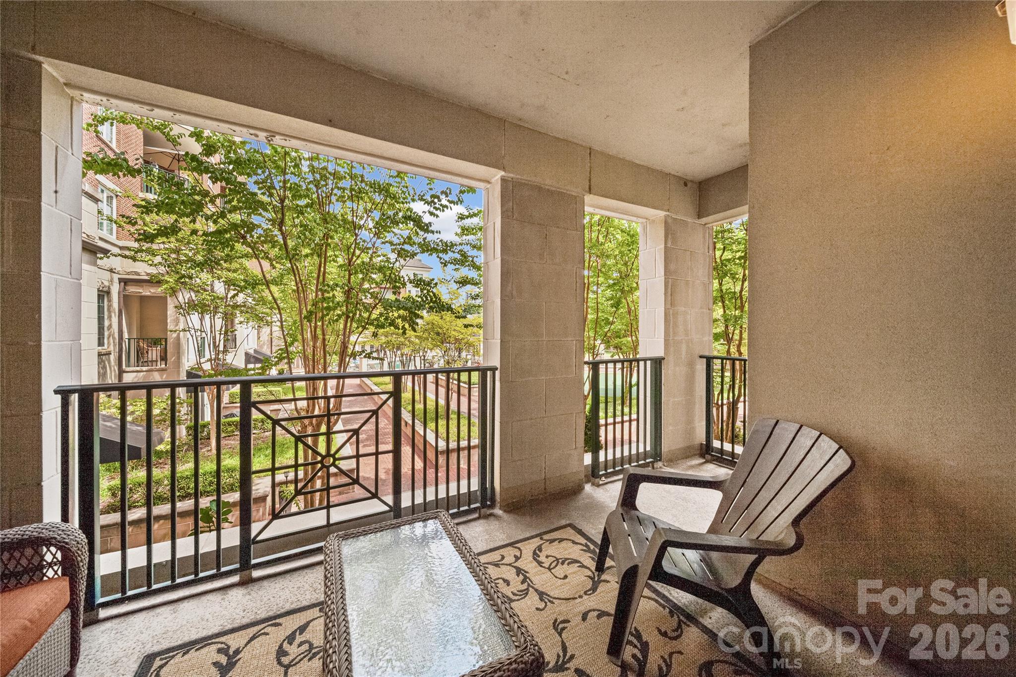 300 W 5th Street — Charlotte