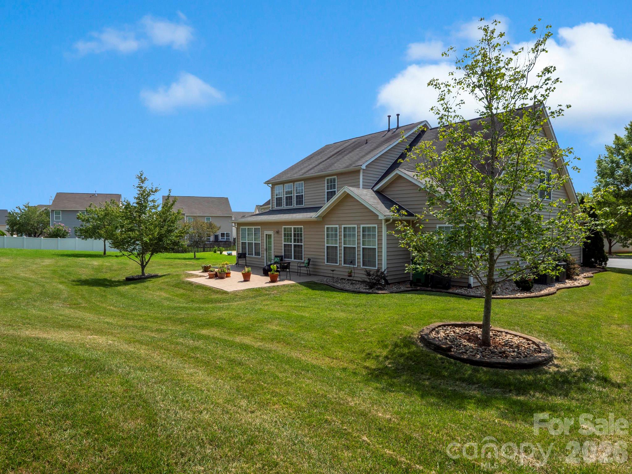 6005 Lillyshire Place #167 — Charlotte