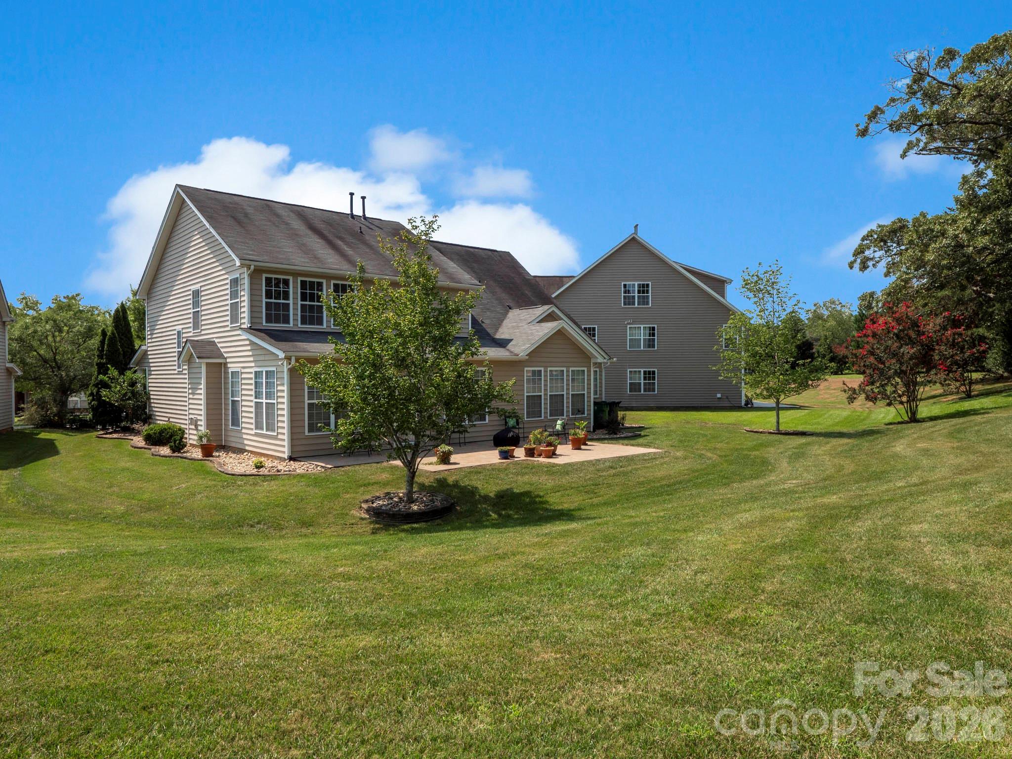 6005 Lillyshire Place #167 — Charlotte
