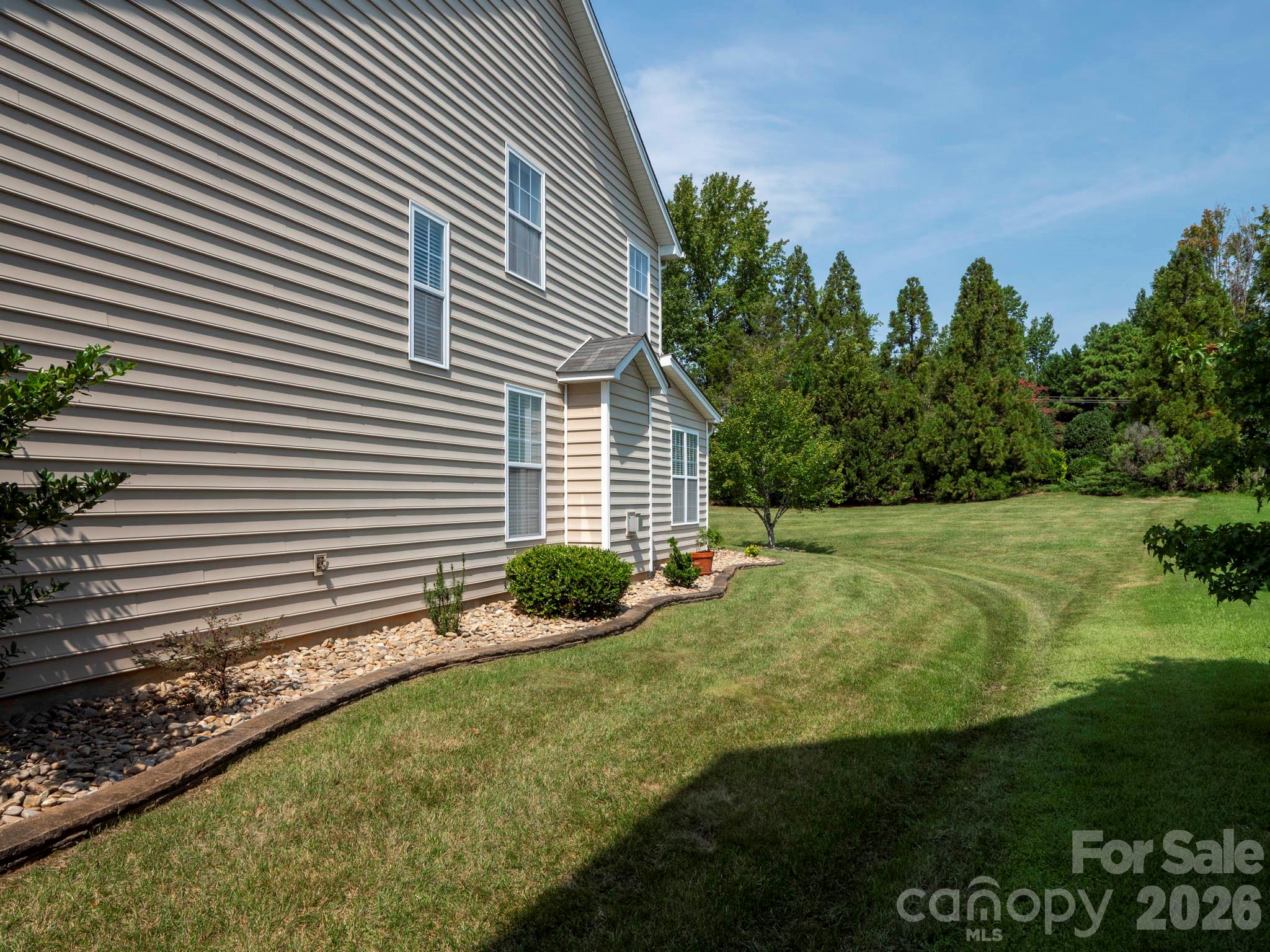 6005 Lillyshire Place #167 — Charlotte