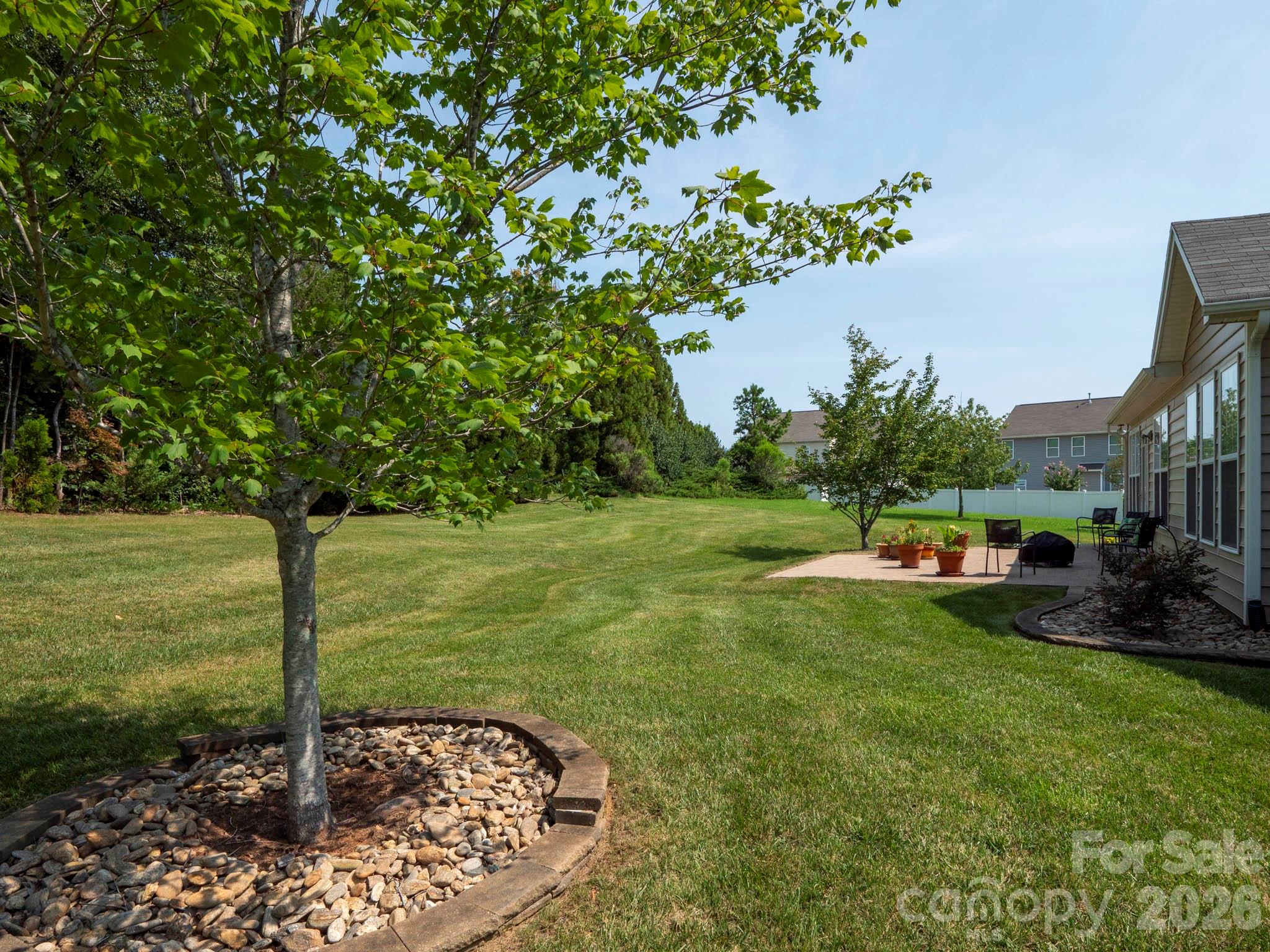 6005 Lillyshire Place #167 — Charlotte