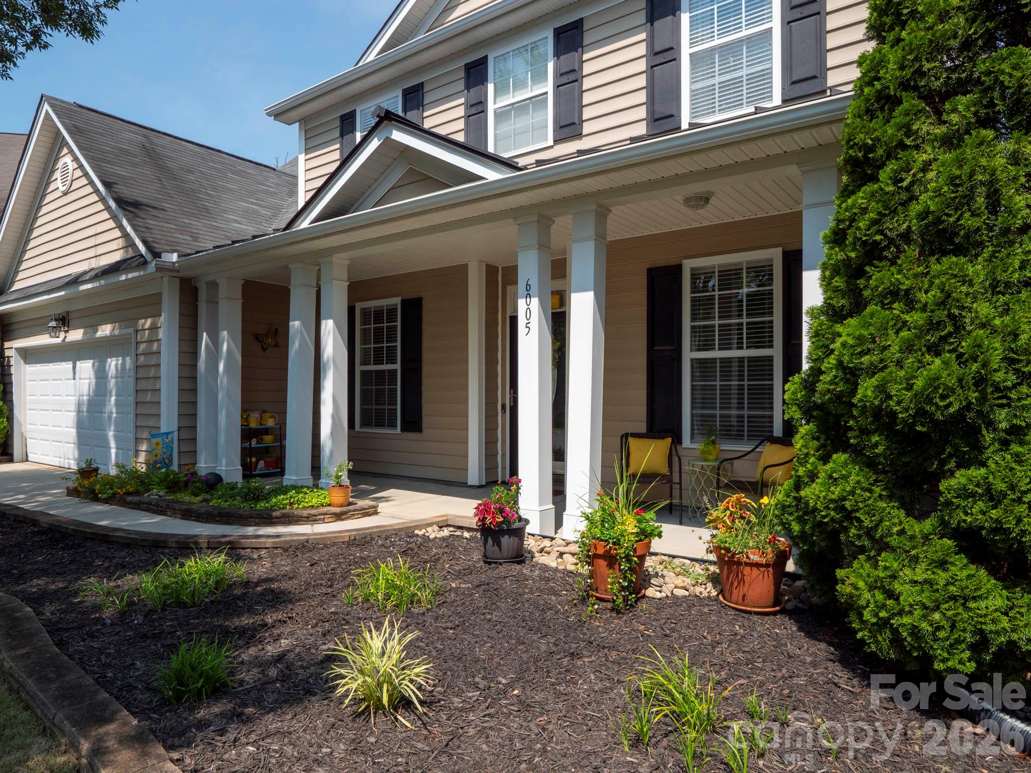 6005 Lillyshire Place #167 — Charlotte