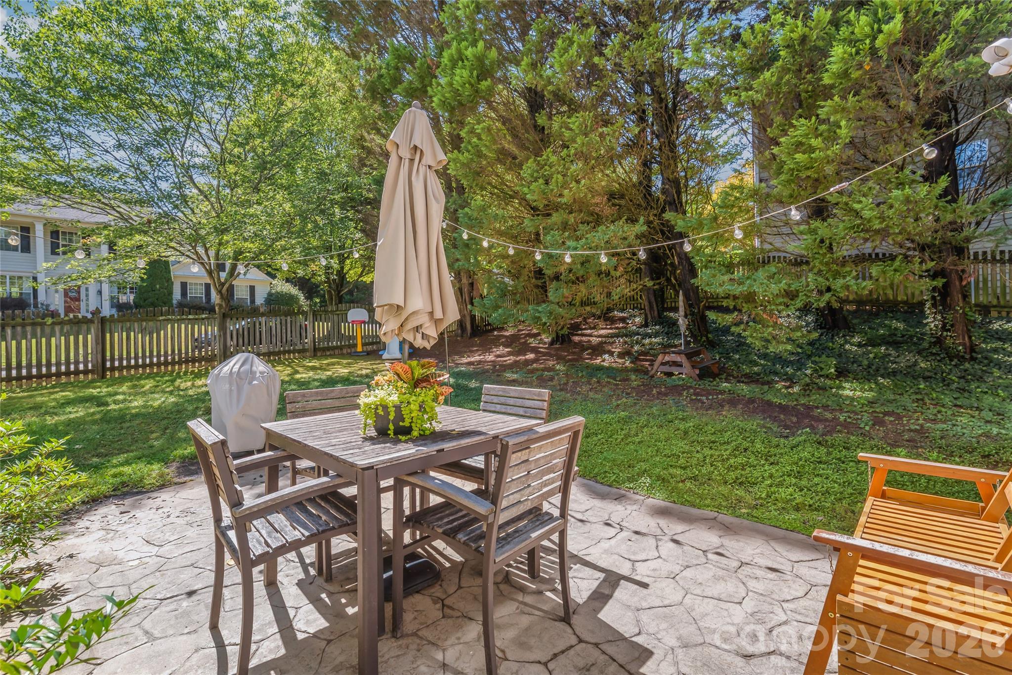7606 Dinniston Drive — Huntersville