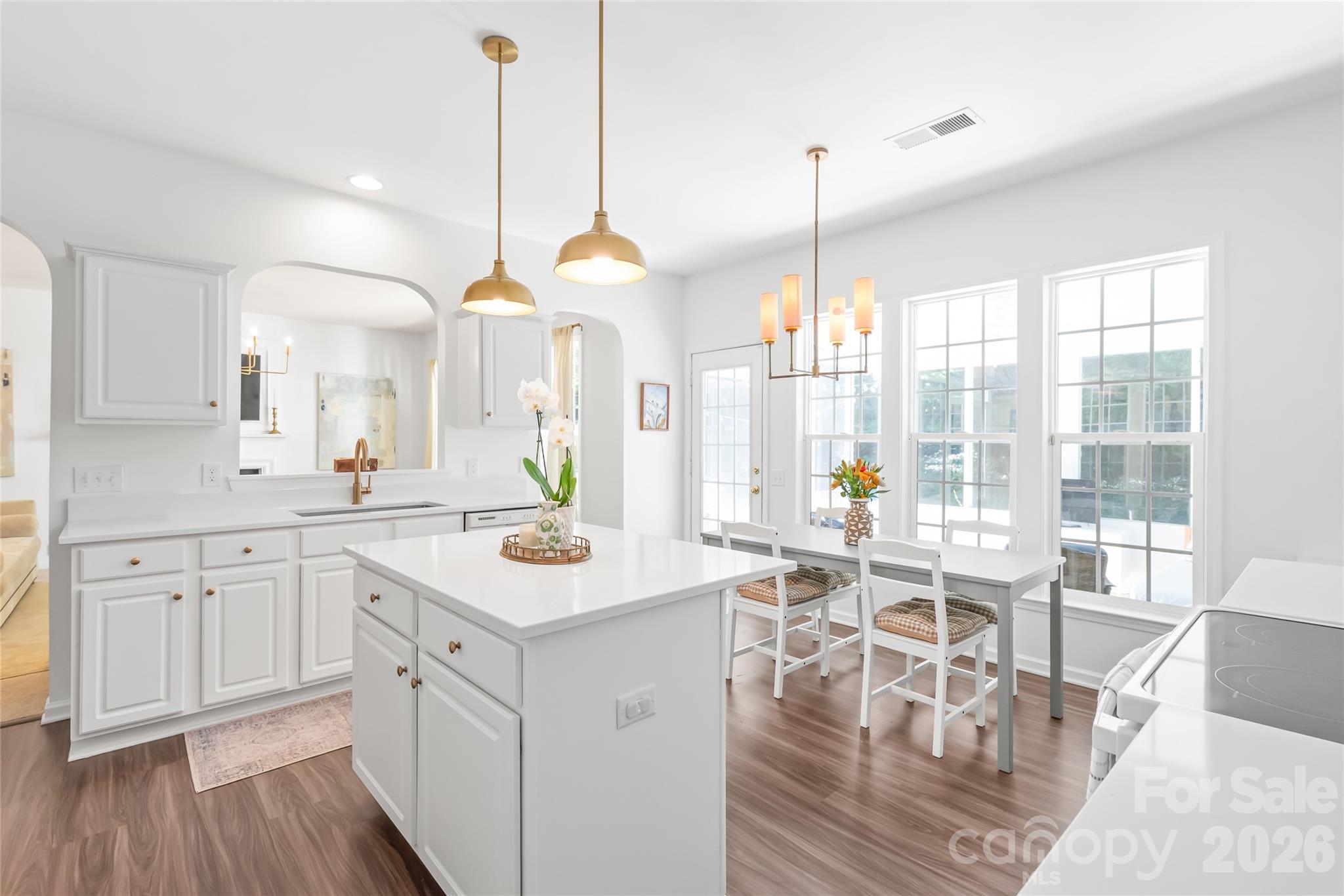 7606 Dinniston Drive — Huntersville