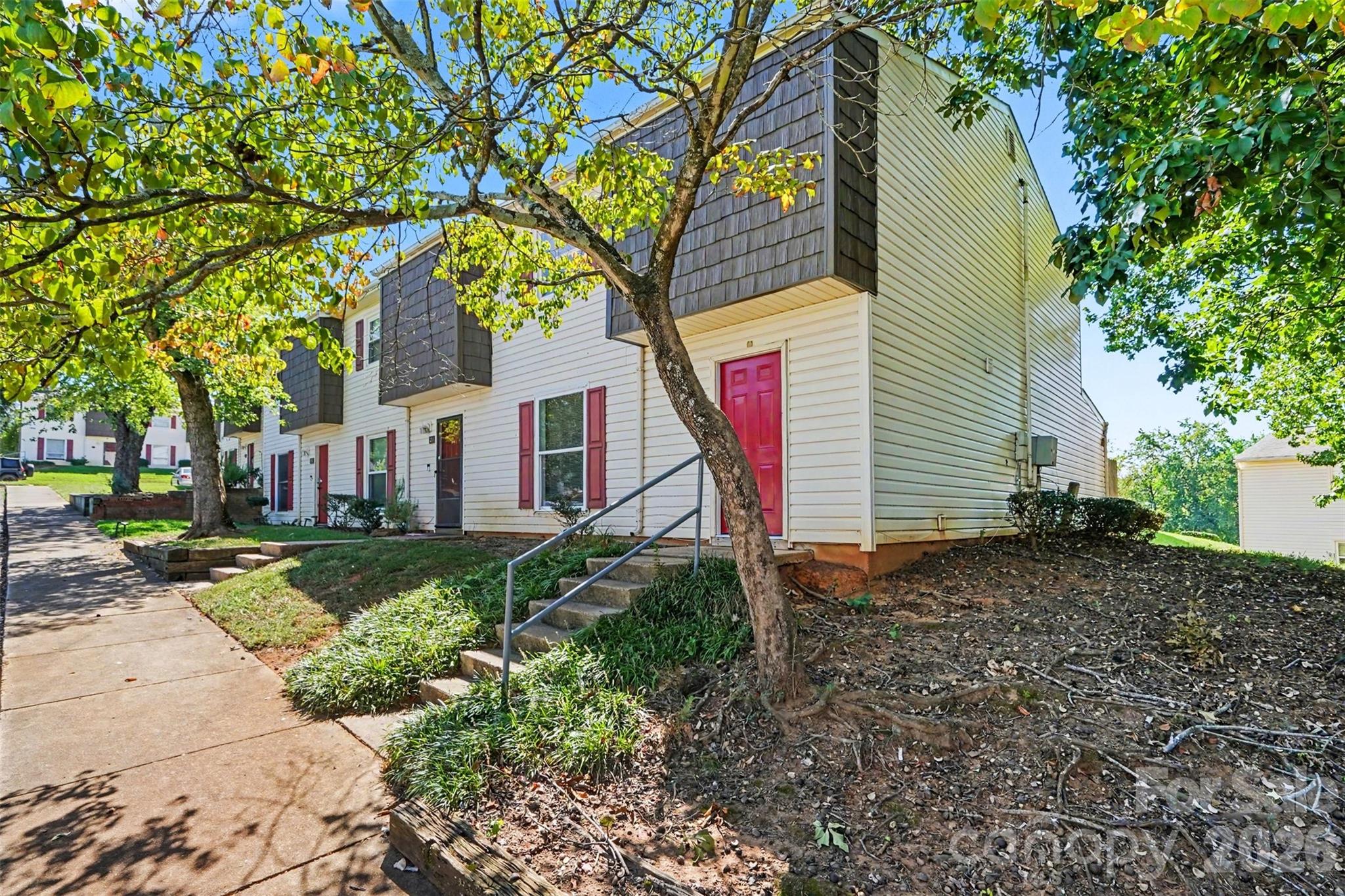 7964 Shady Oak Trail #212 — Charlotte