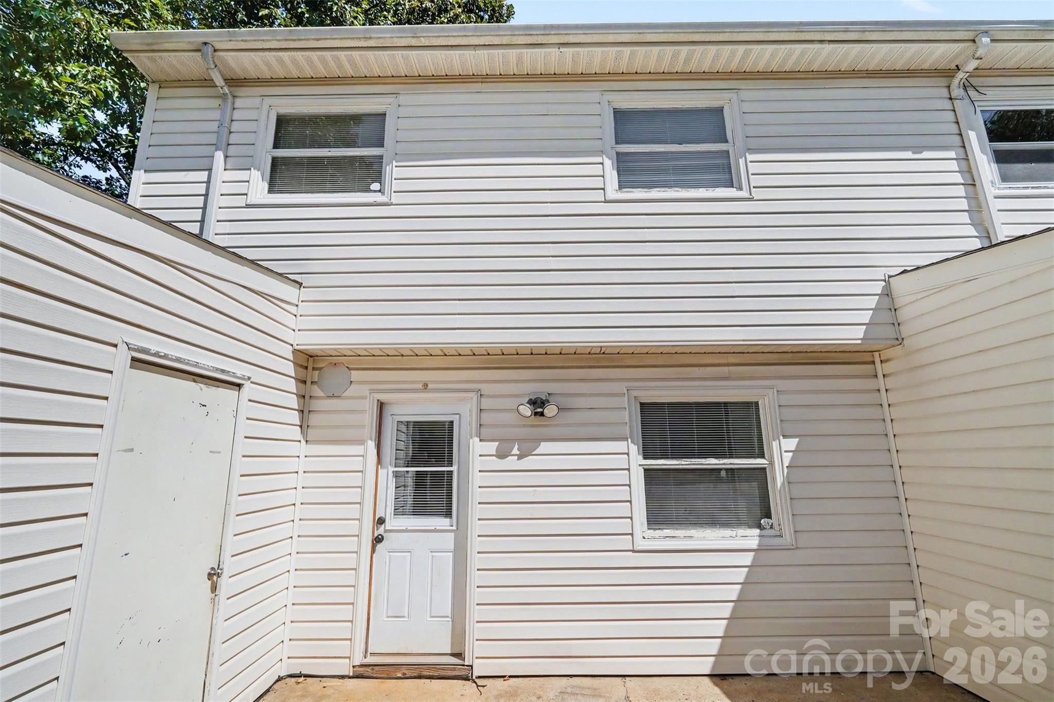 7964 Shady Oak Trail #212 — Charlotte