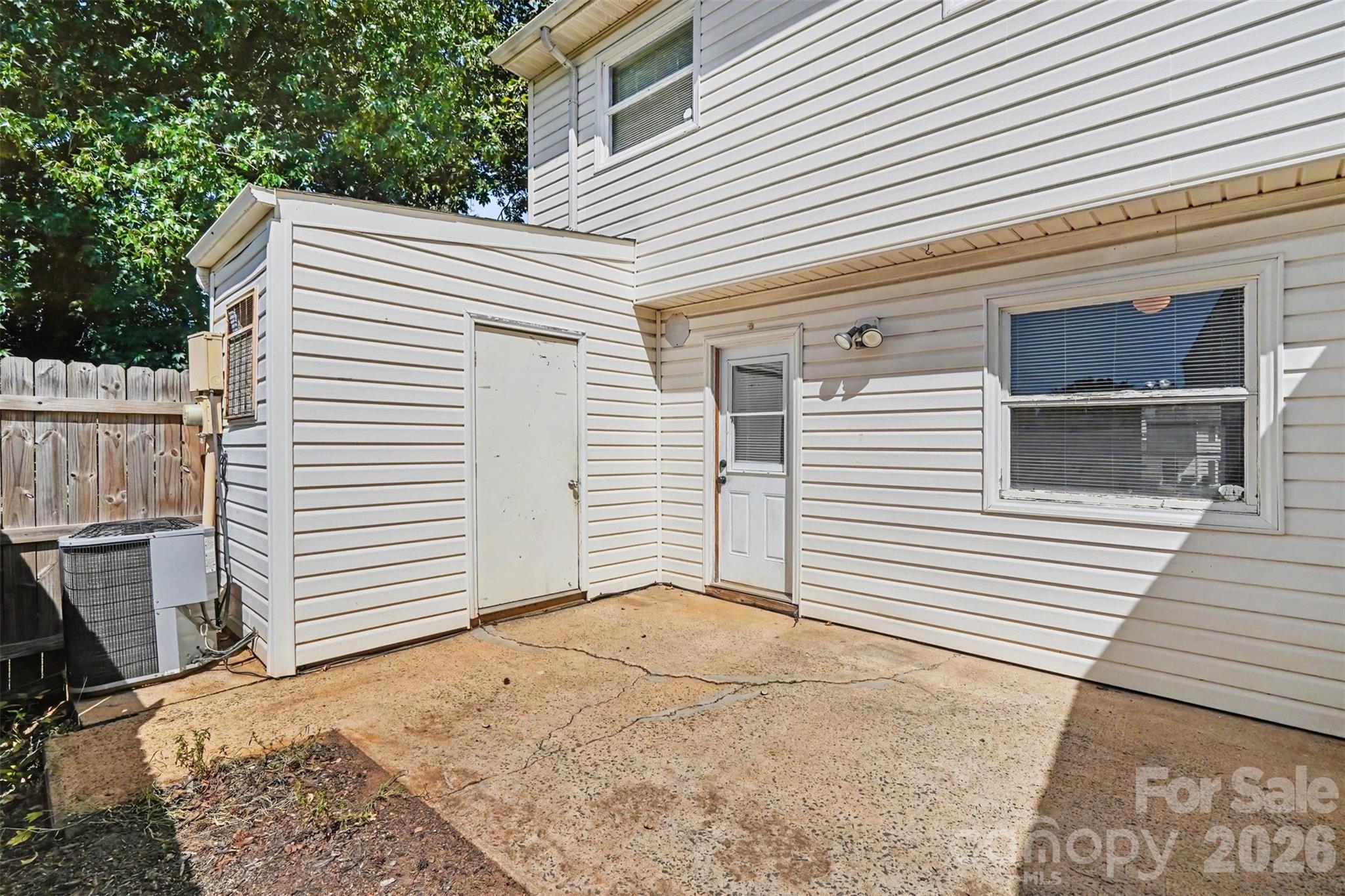 7964 Shady Oak Trail #212 — Charlotte