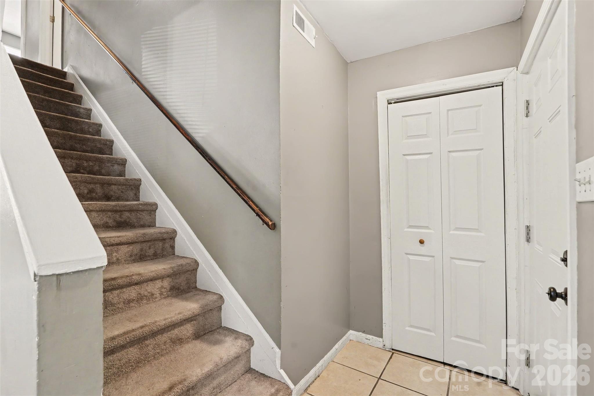 7964 Shady Oak Trail #212 — Charlotte