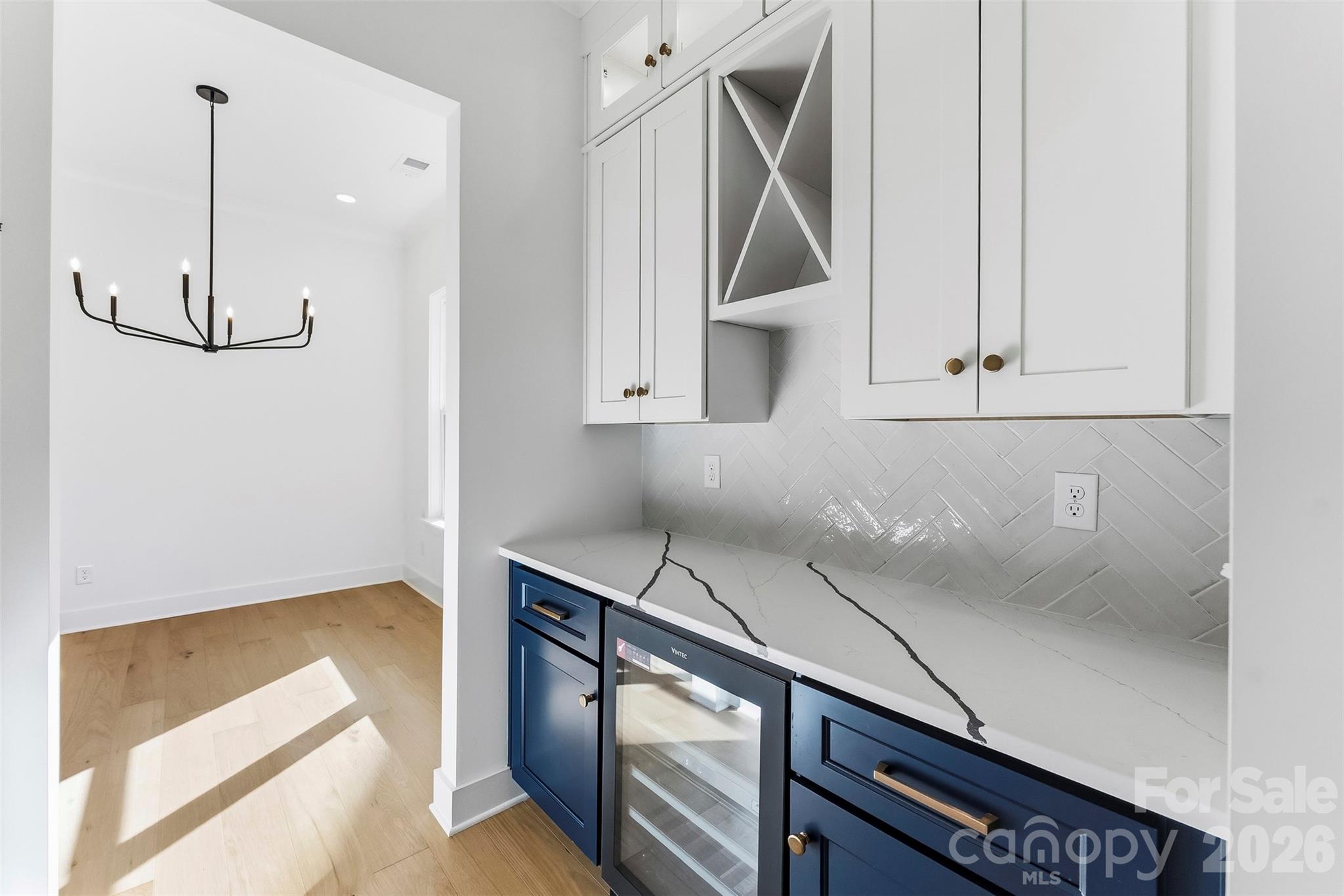 209 Parkdale Drive — Belmont