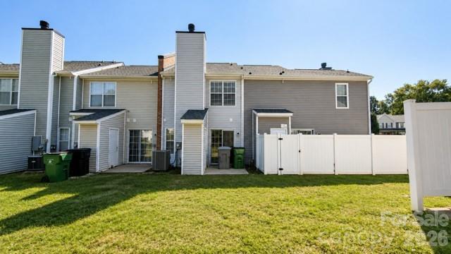 8275 Golf Ridge Drive — Charlotte