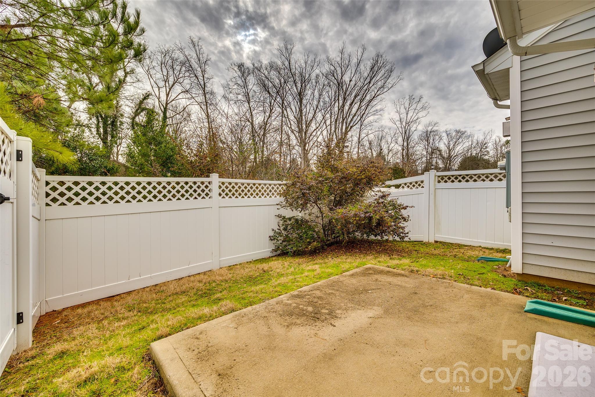13815 Singleleaf Lane — Charlotte