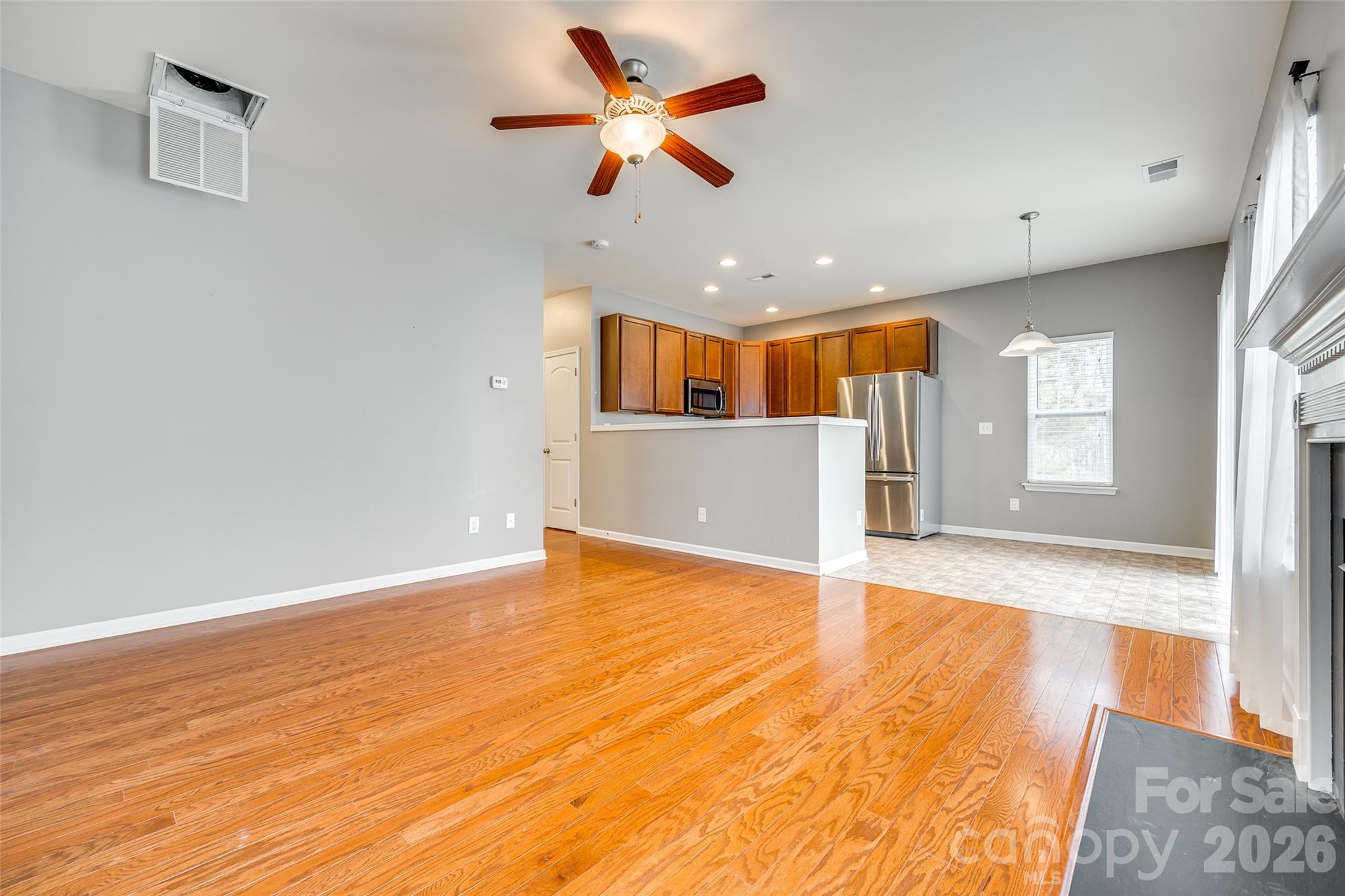 13815 Singleleaf Lane — Charlotte