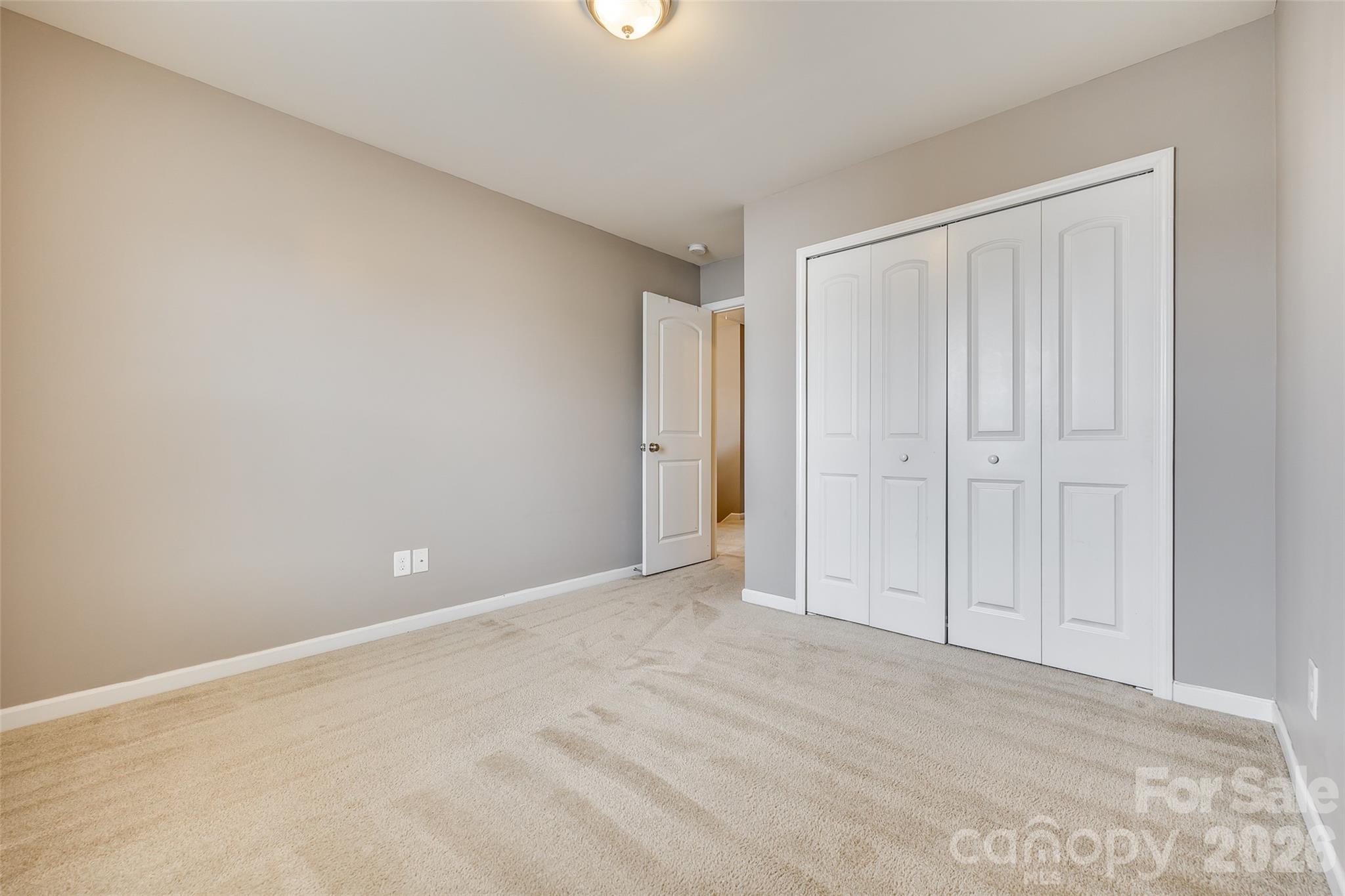 13815 Singleleaf Lane — Charlotte