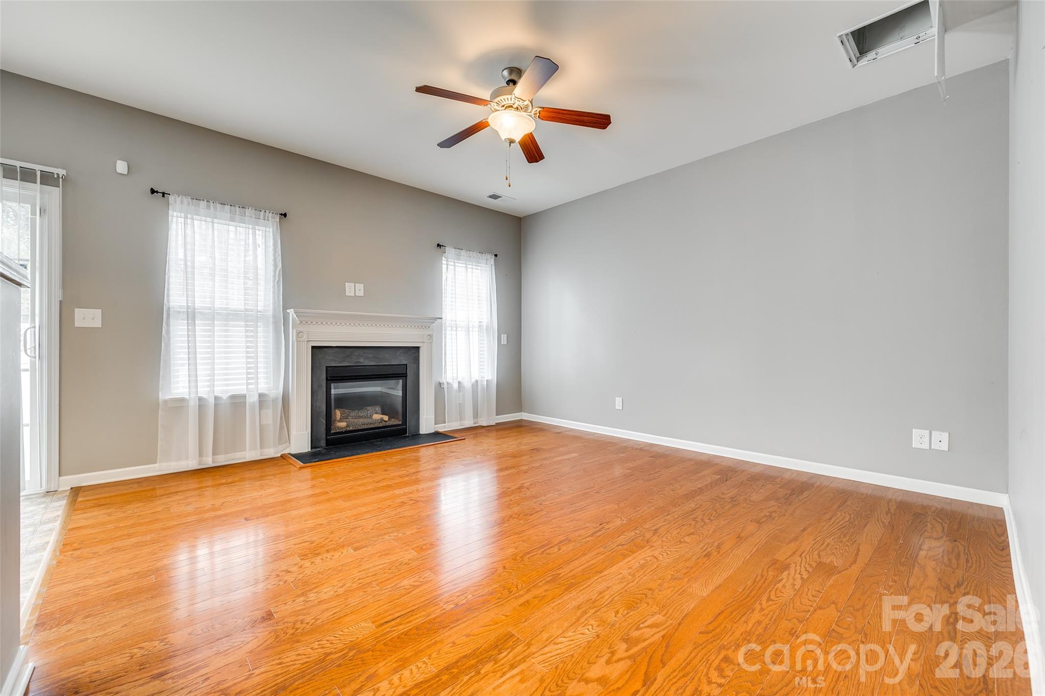 13815 Singleleaf Lane — Charlotte