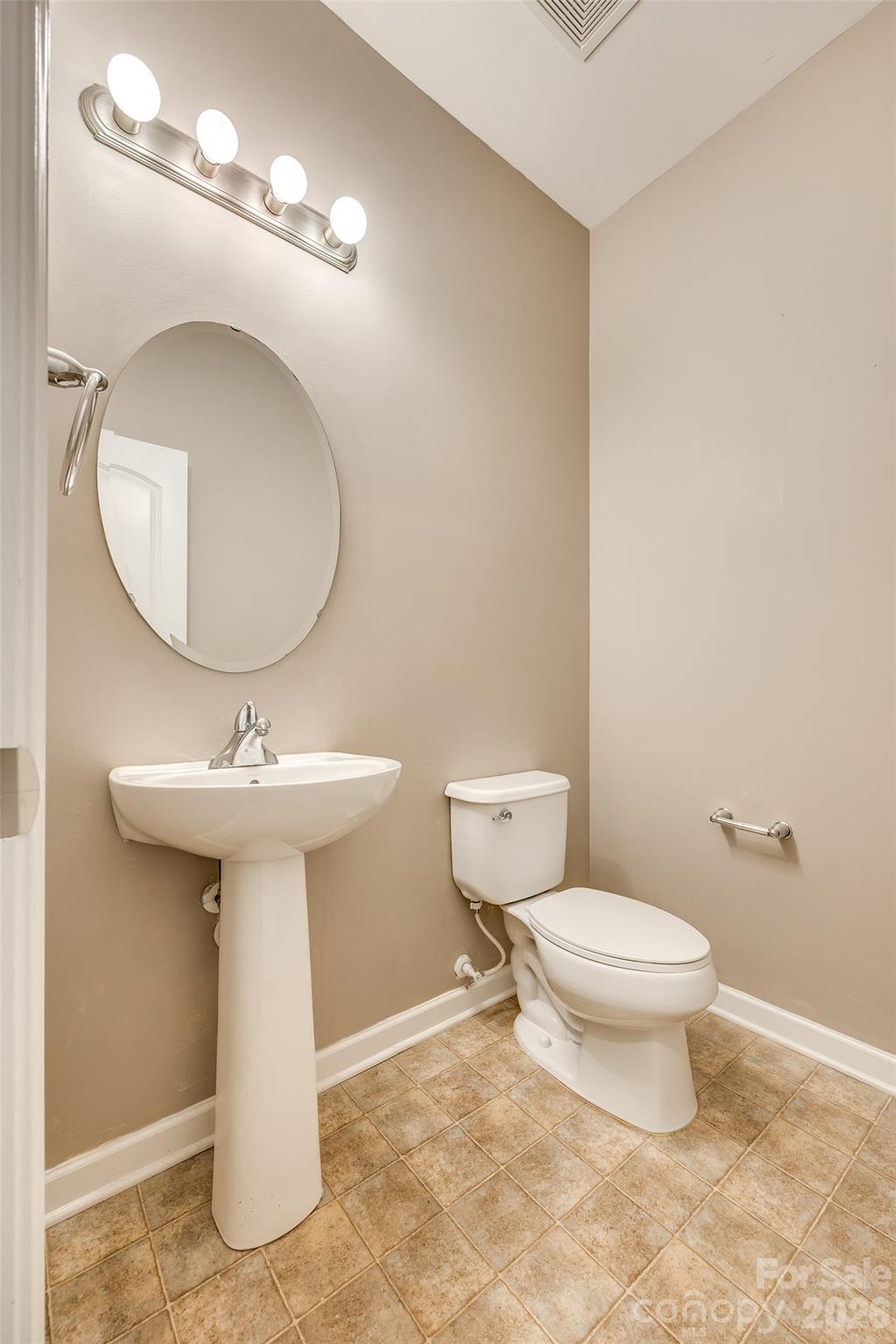 13815 Singleleaf Lane — Charlotte