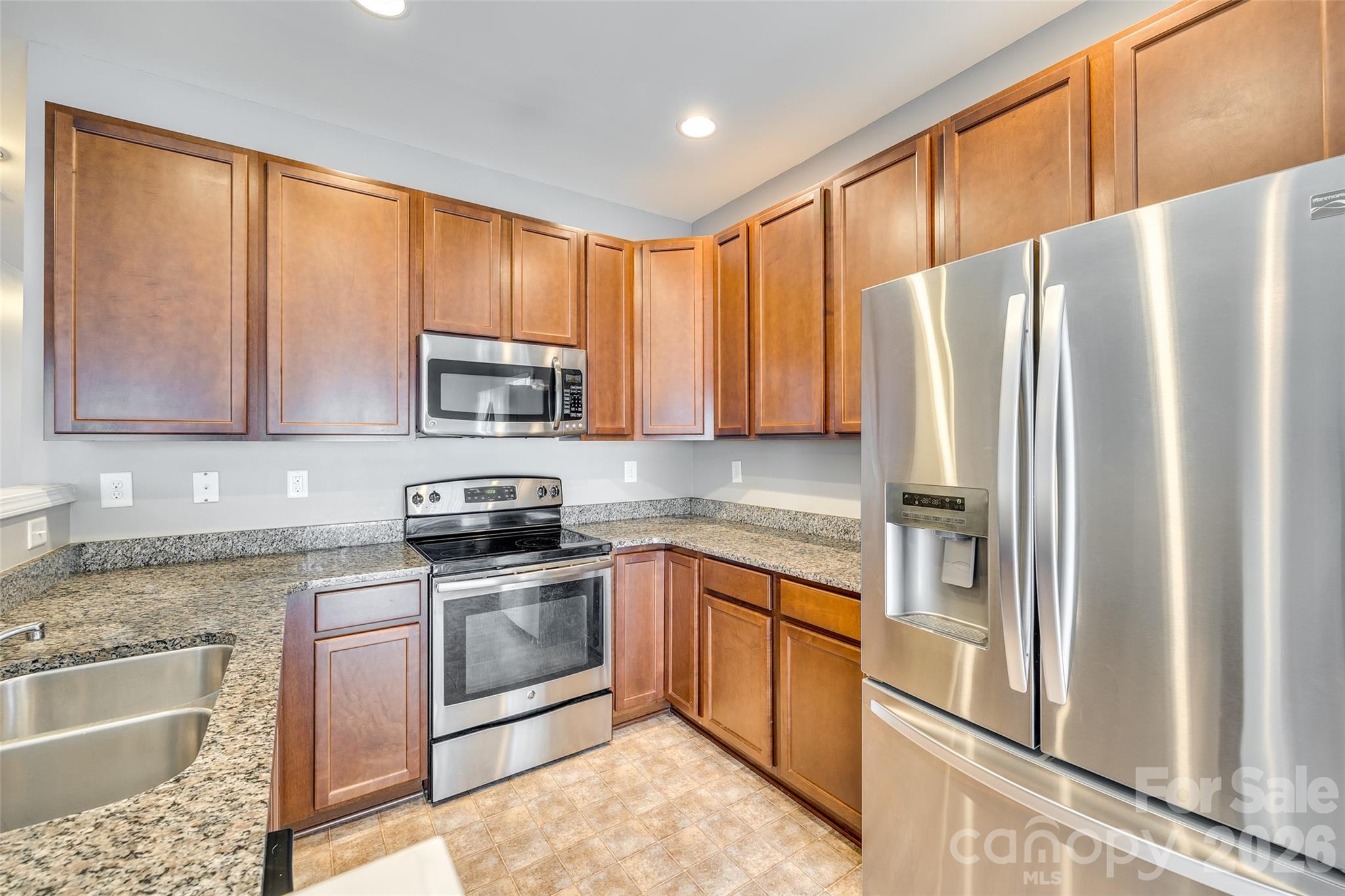 13815 Singleleaf Lane — Charlotte