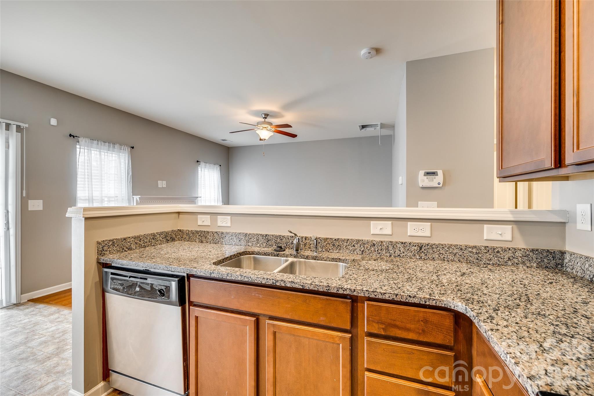 13815 Singleleaf Lane — Charlotte