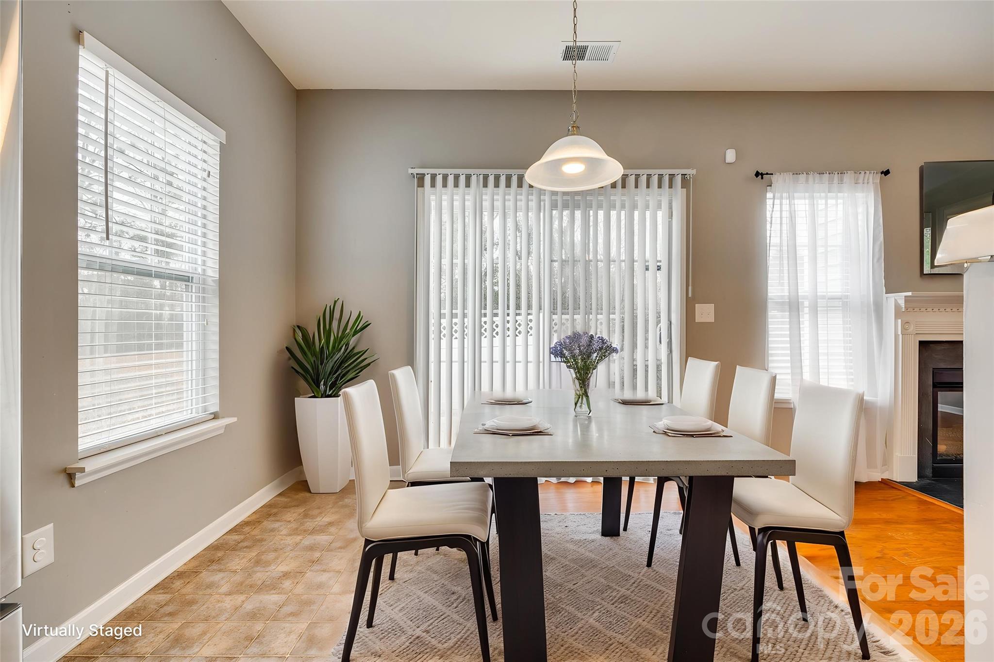 13815 Singleleaf Lane — Charlotte