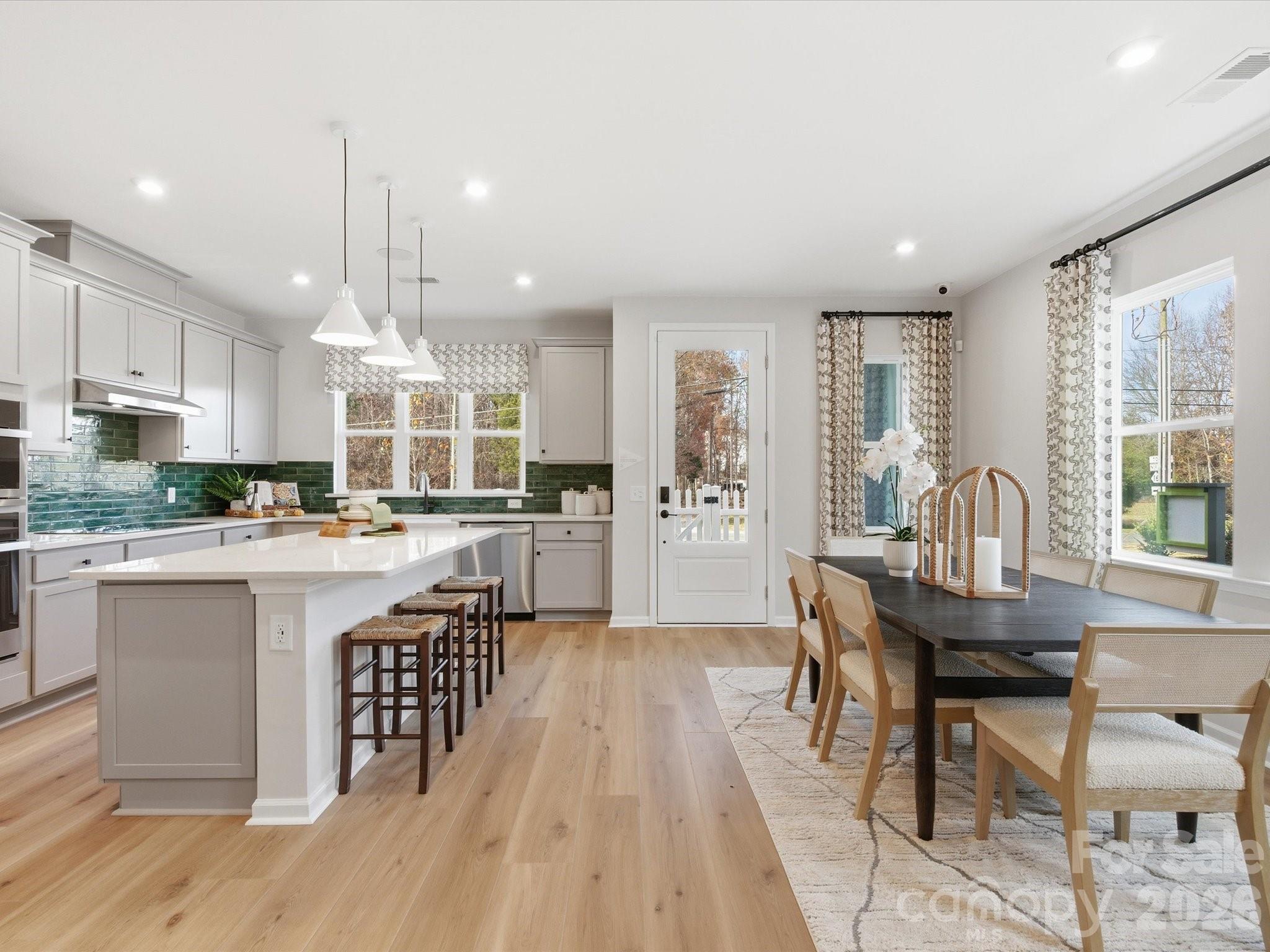 8300 Discovery Lane — Charlotte