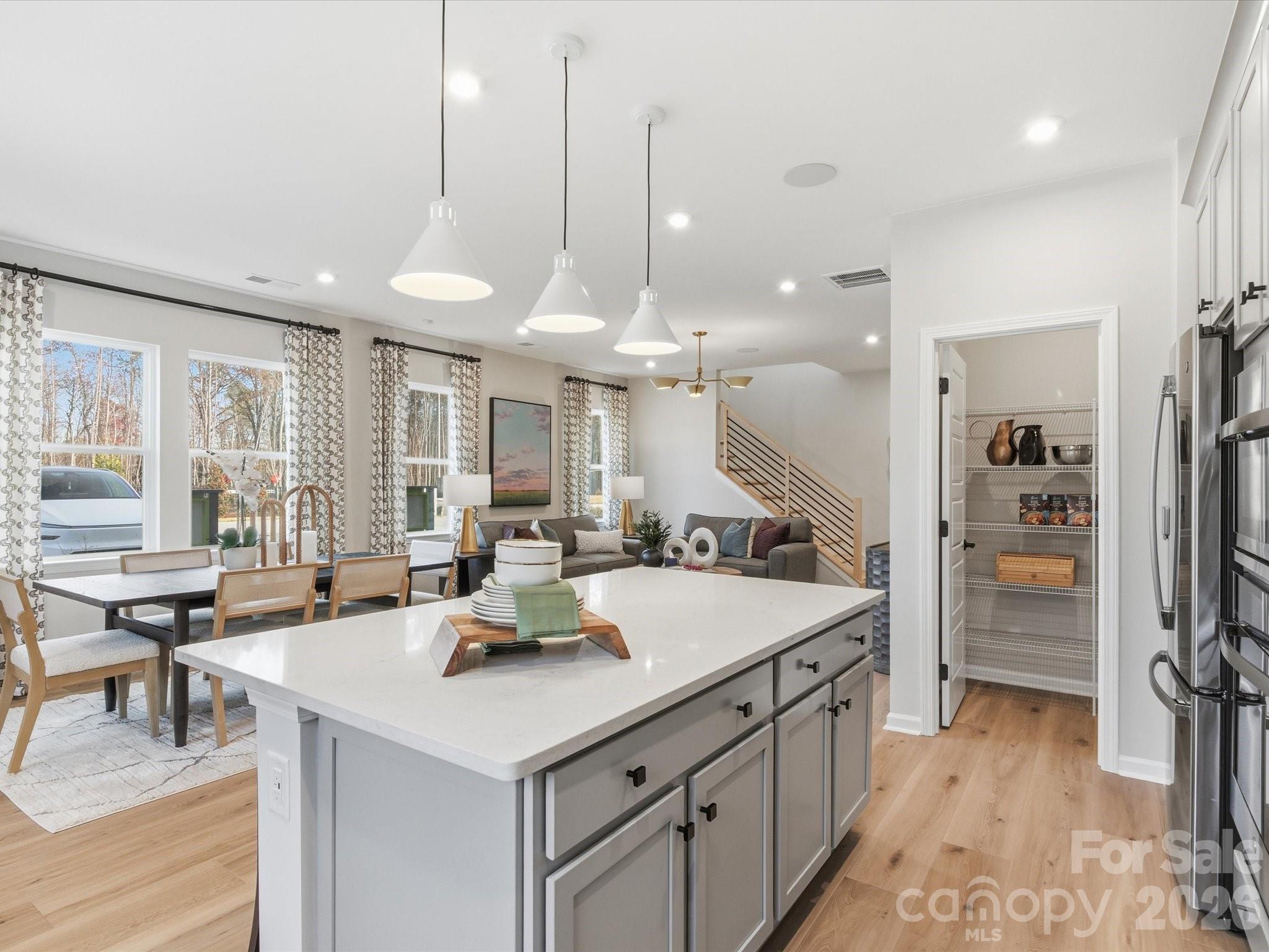 8300 Discovery Lane — Charlotte