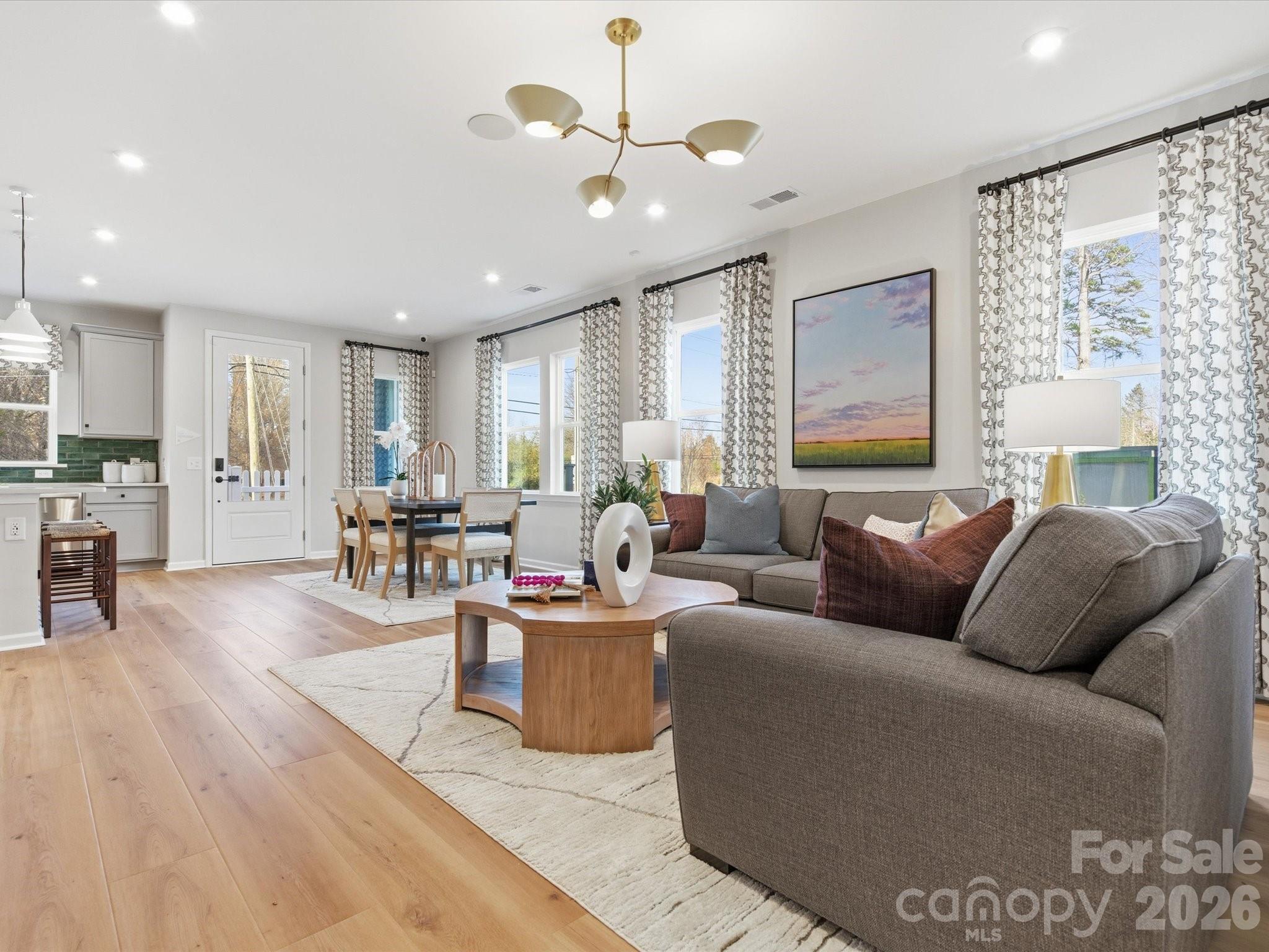8300 Discovery Lane — Charlotte