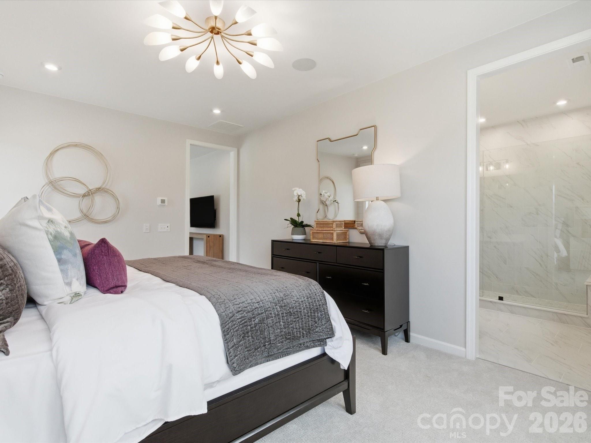8300 Discovery Lane — Charlotte