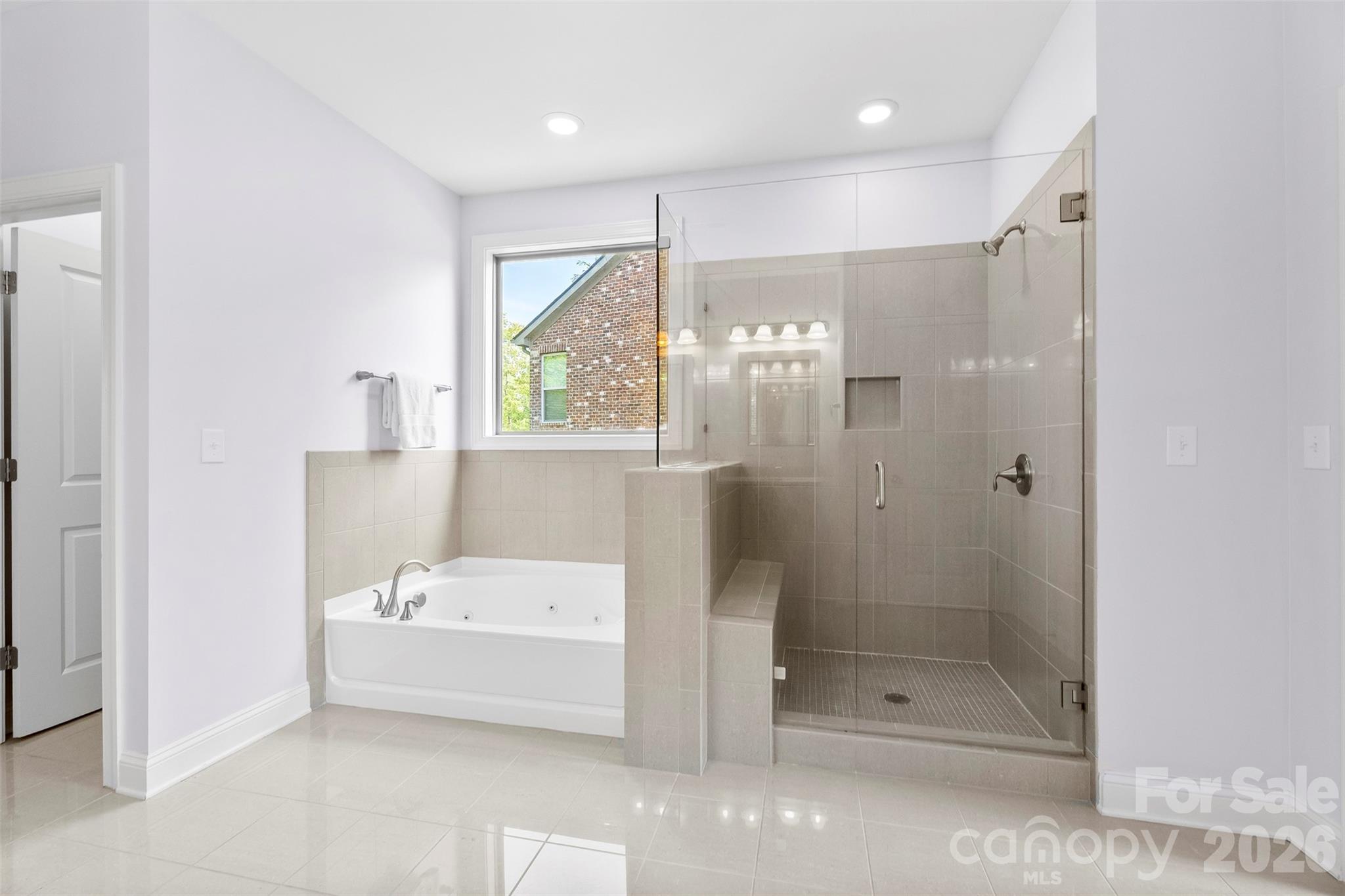 220 Kingsdown Avenue — Charlotte