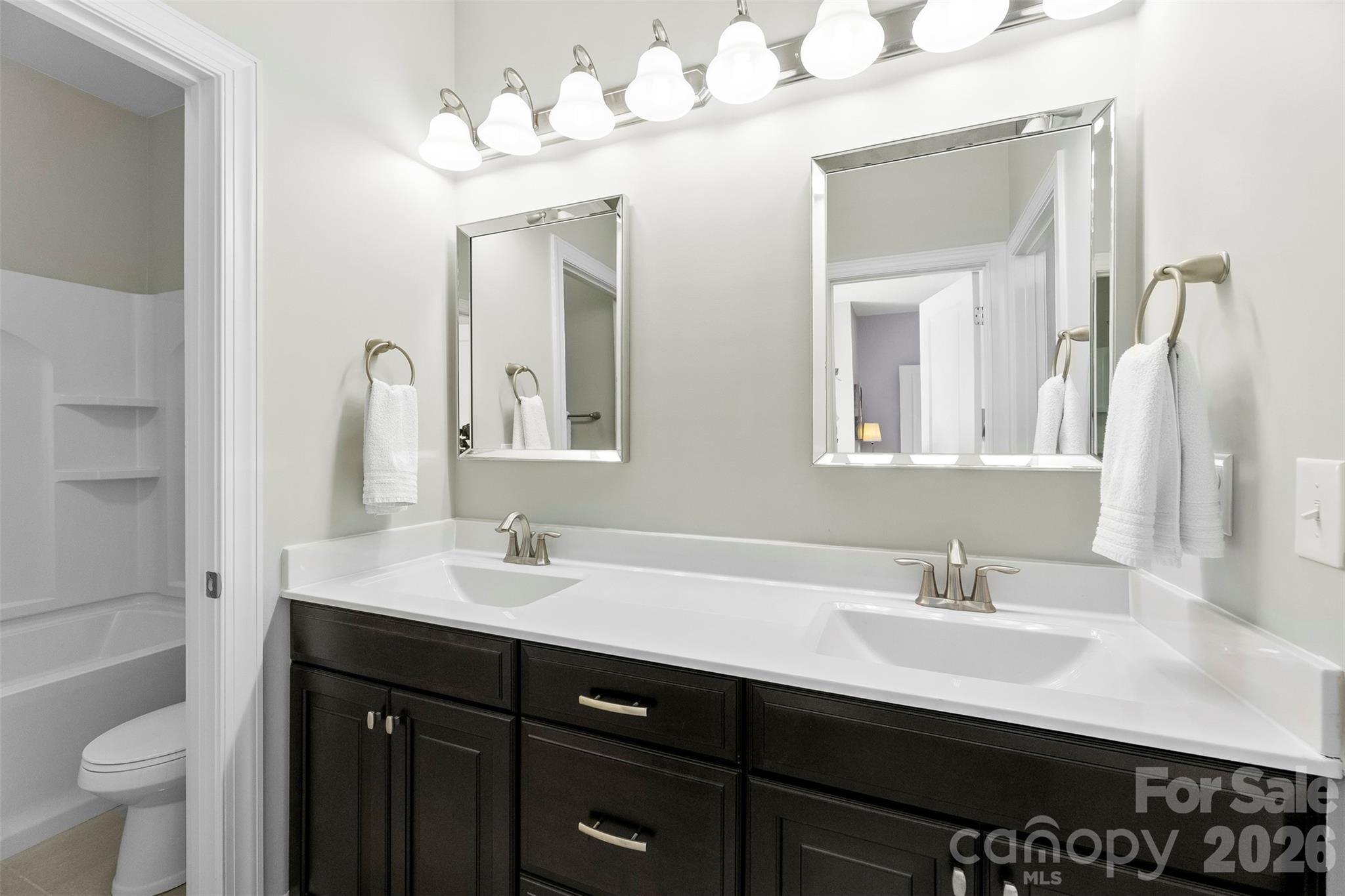 220 Kingsdown Avenue — Charlotte