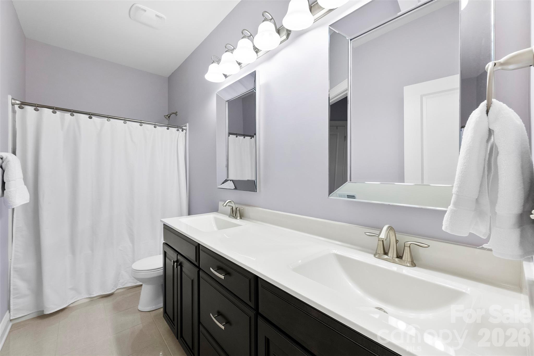 220 Kingsdown Avenue — Charlotte
