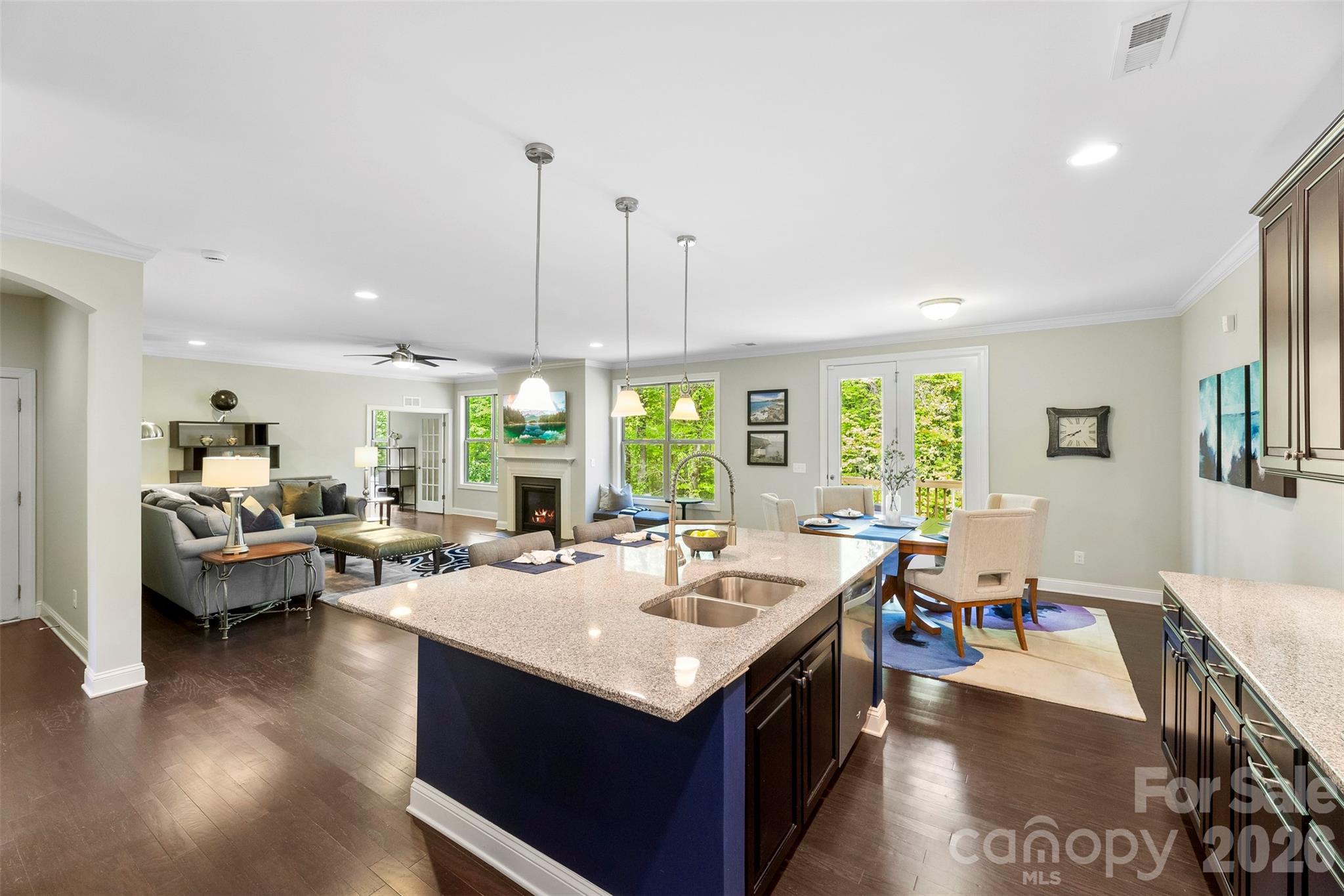 220 Kingsdown Avenue — Charlotte