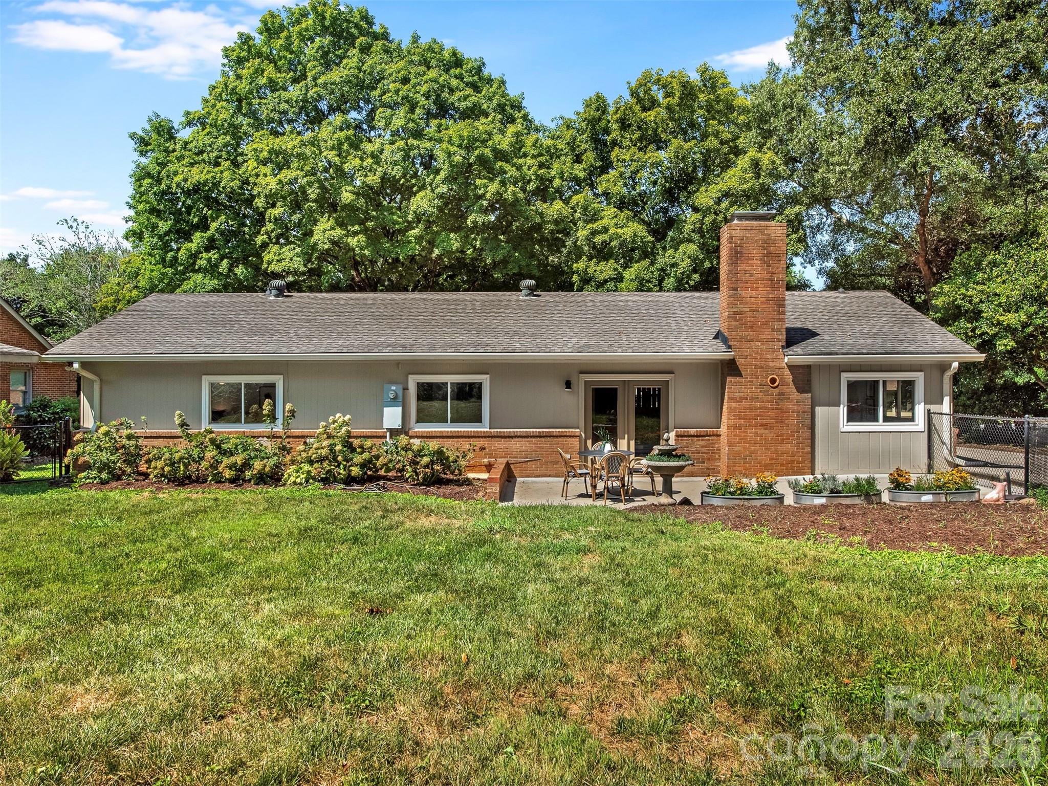 3717 Flowerfield Road — Charlotte