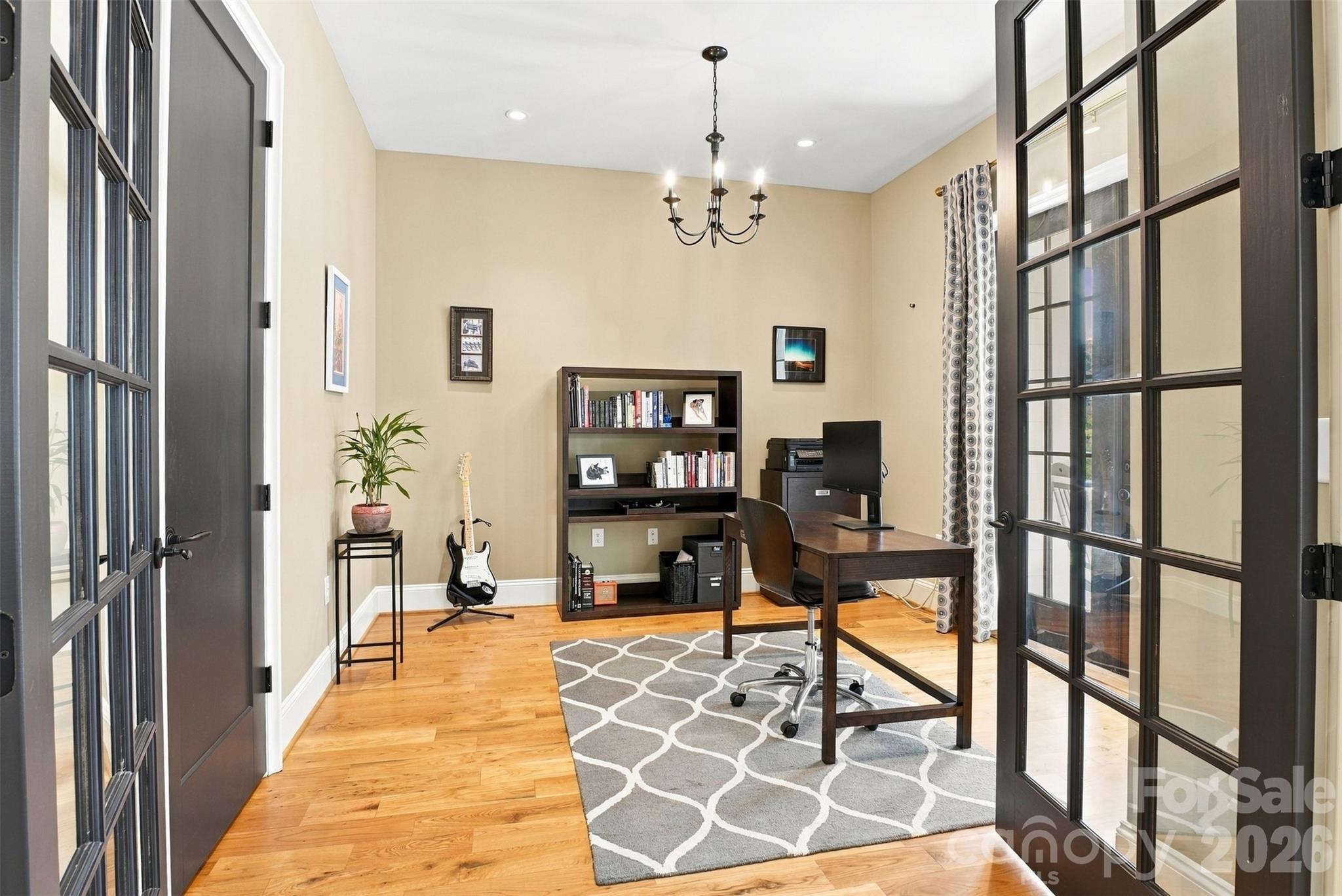 2649 Chesterfield Avenue — Charlotte