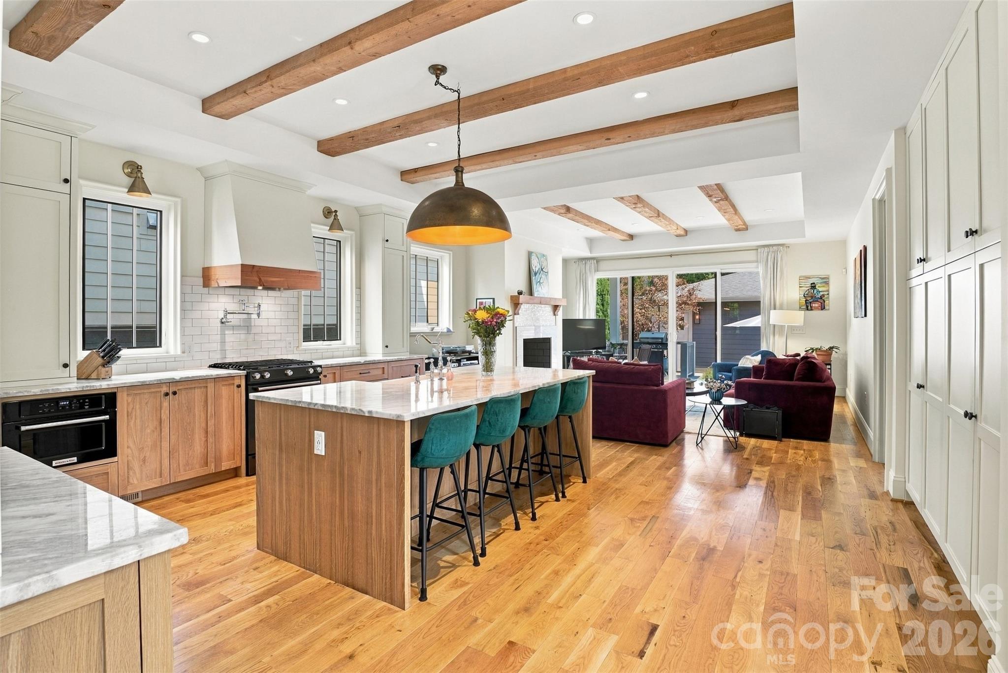 2649 Chesterfield Avenue — Charlotte