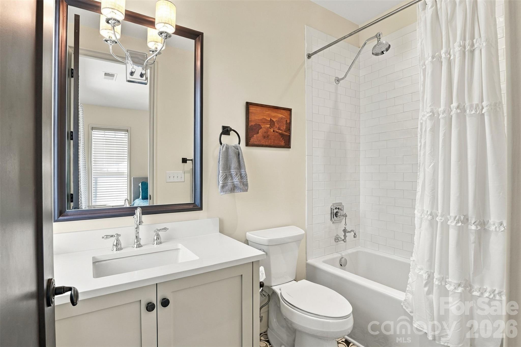 2649 Chesterfield Avenue — Charlotte