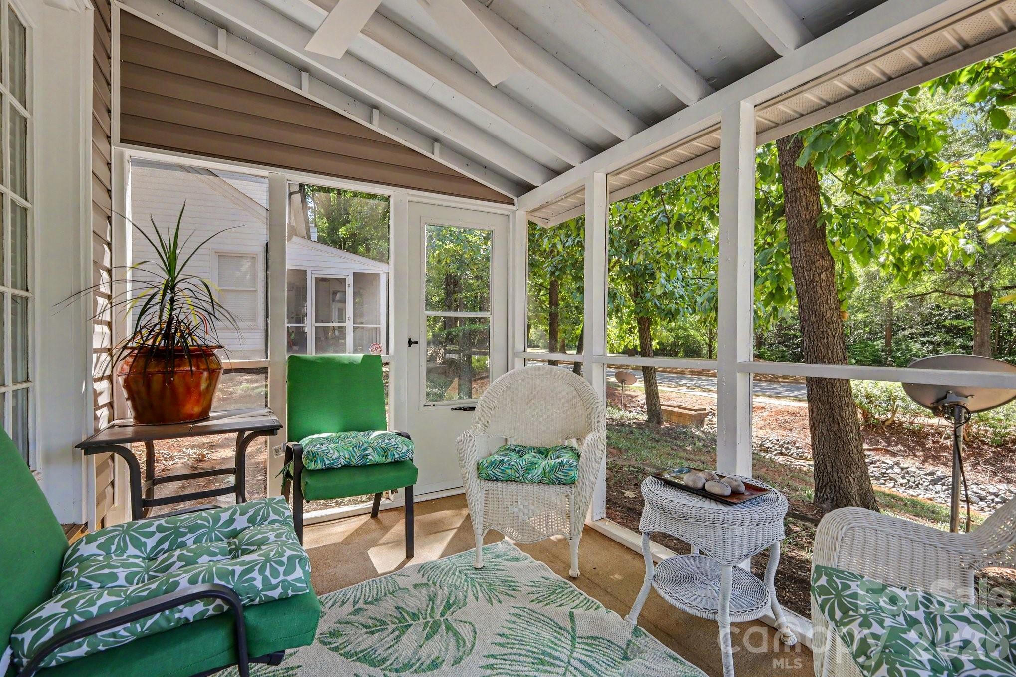 8609 Fox Chase Lane — Charlotte