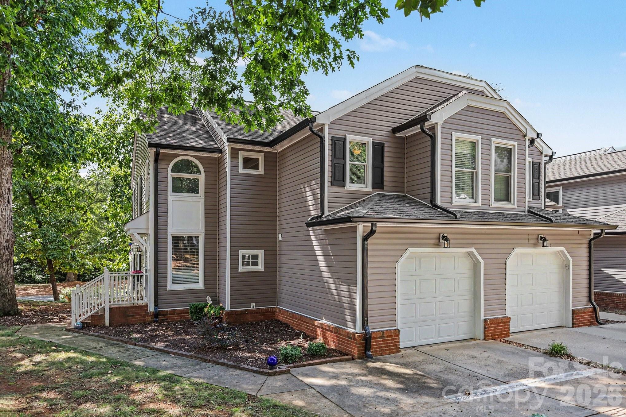 8609 Fox Chase Lane — Charlotte